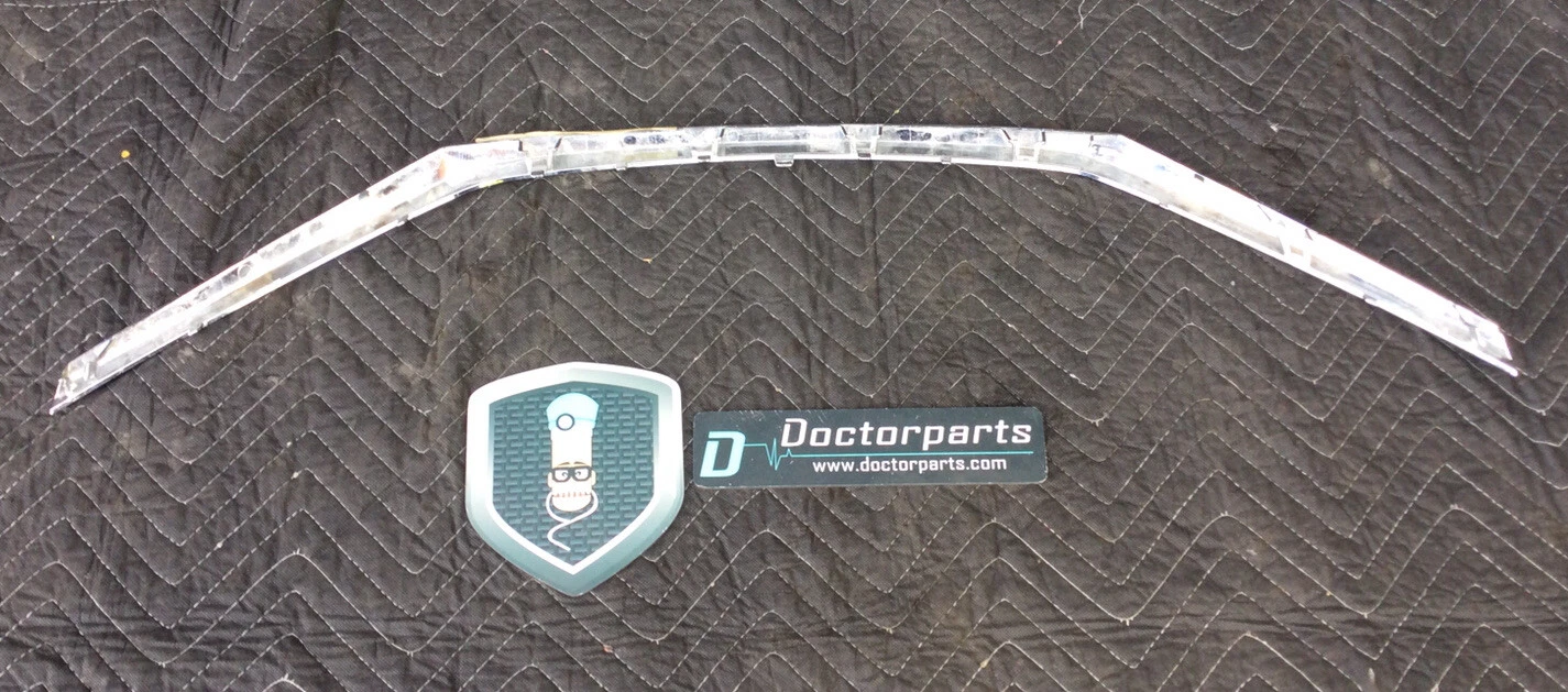 2016-2018 NISSAN SENTRA GRILLE FRONT BUMPER UPPER ASSEMBLY USED OEM LOCAL PICKUP - Image 2