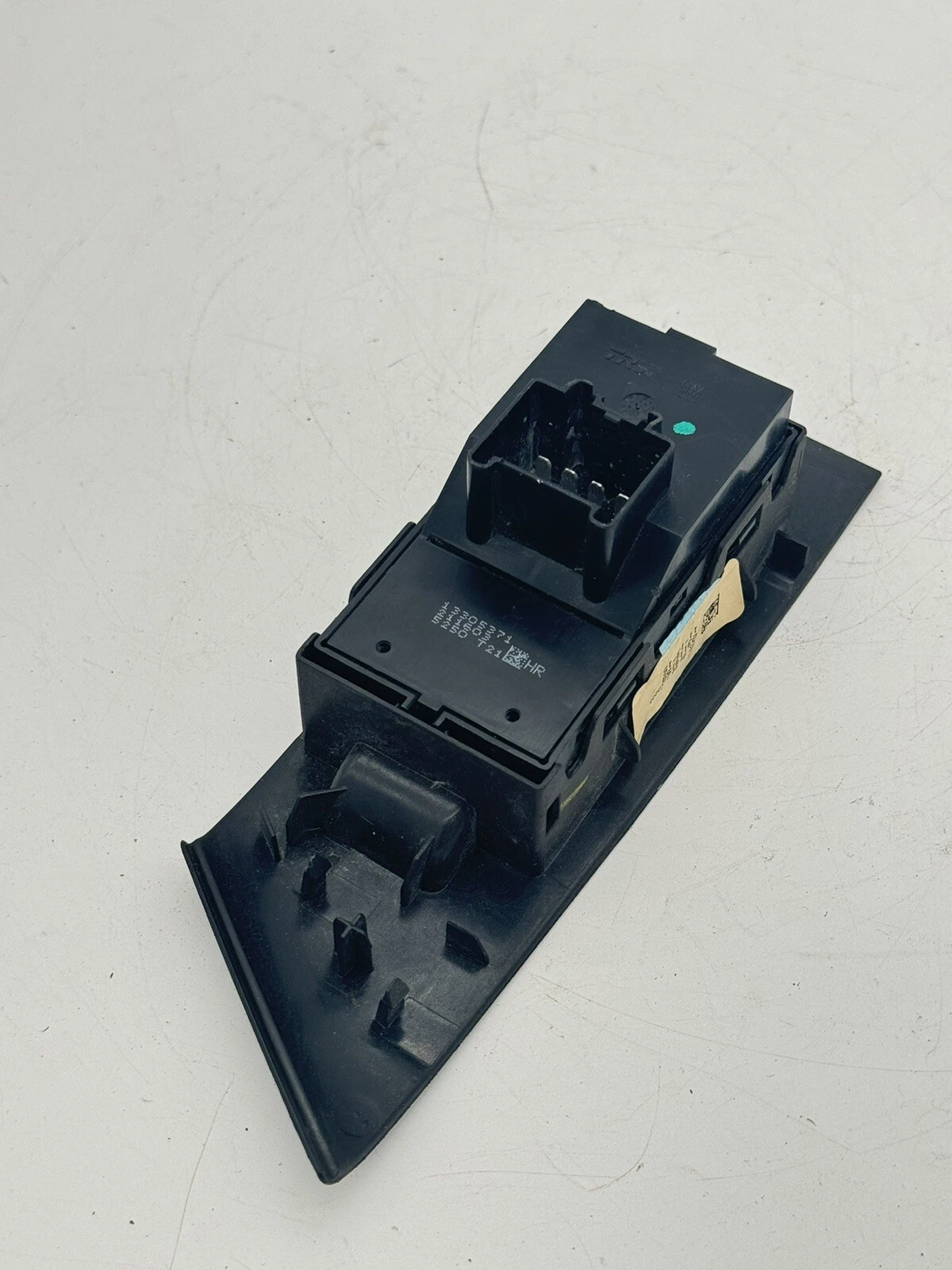 2012-2017 BUICK VERANO FRONT RIGHT WINDOW SWITCH OEM 13305371 - Image 7
