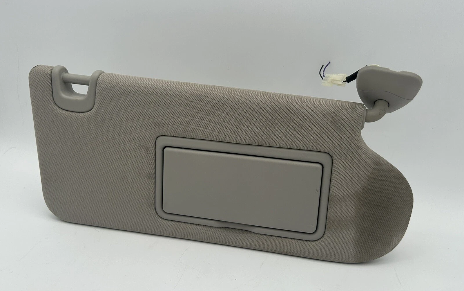 2015-2020 NISSAN MURANO FRONT RIGHT PASSENGER SIDE SUN VISOR SUNVISOR BEIGE OEM - Image 6