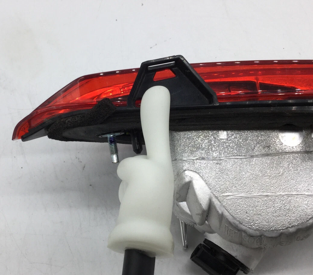2014 - 2016 MAZDA 6 REAR LEFT DRIVER SIDE INNER TAIL LIGHT BRAKE STOP LAMP OEM - Image 7