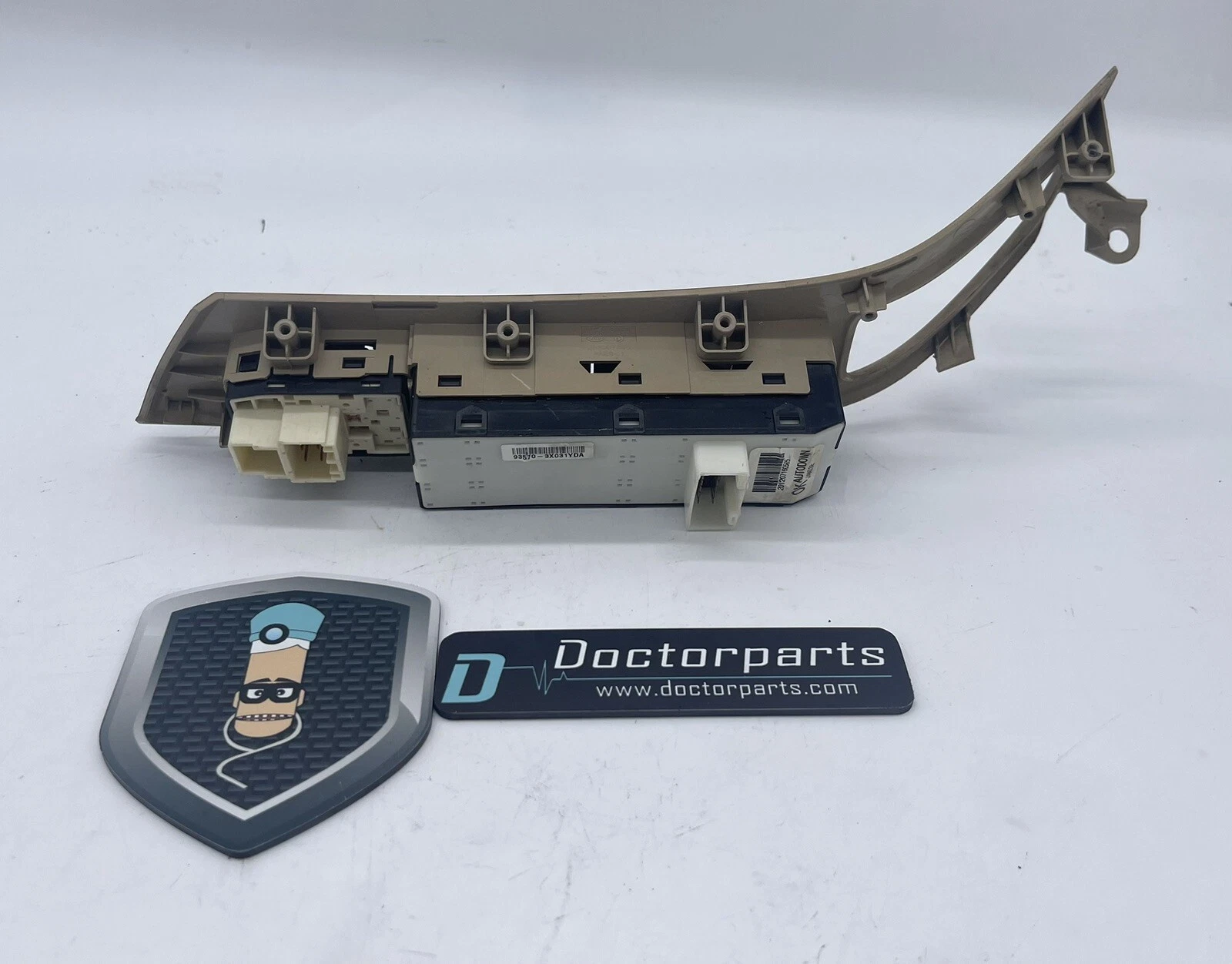2011-2013 HYUNDAI ELANTRA DRIVER LEFT DOOR MASTER WINDOW SWITCH MDVFU - Image 3