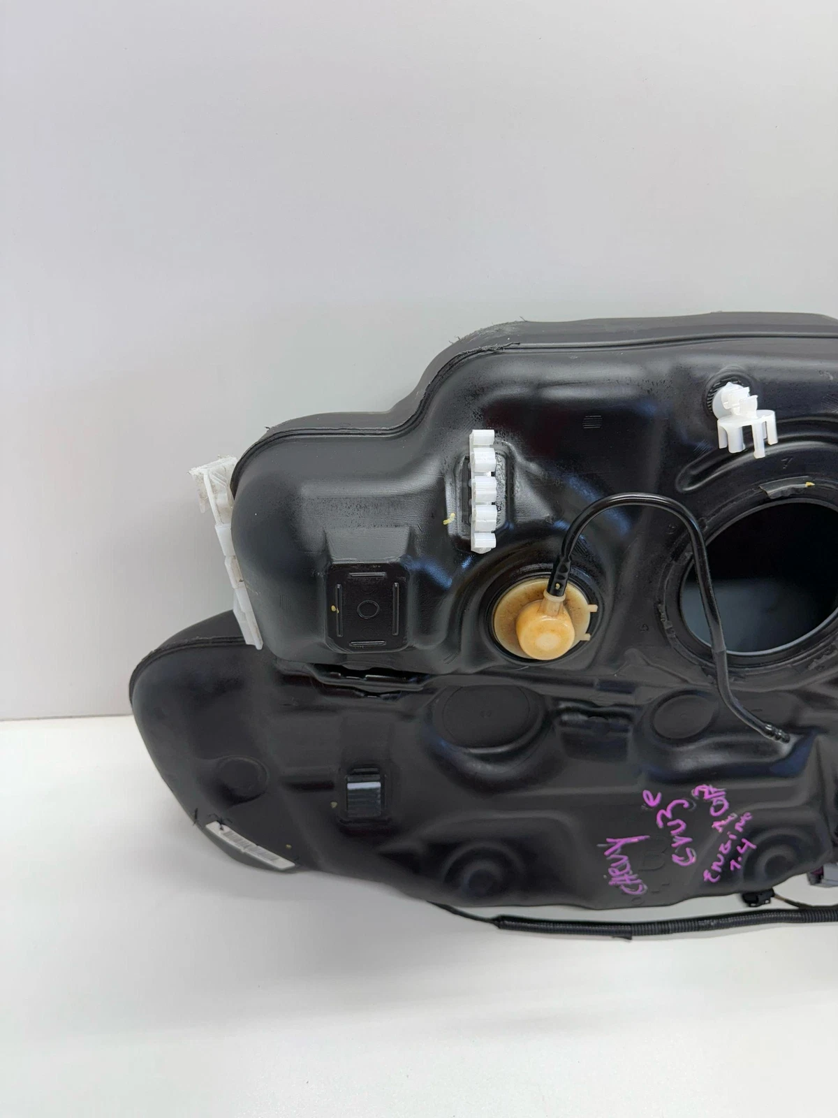 2016-2019 CHEVROLET CRUZE FUEL TANK 13 GALLON 39007284 - Image 6