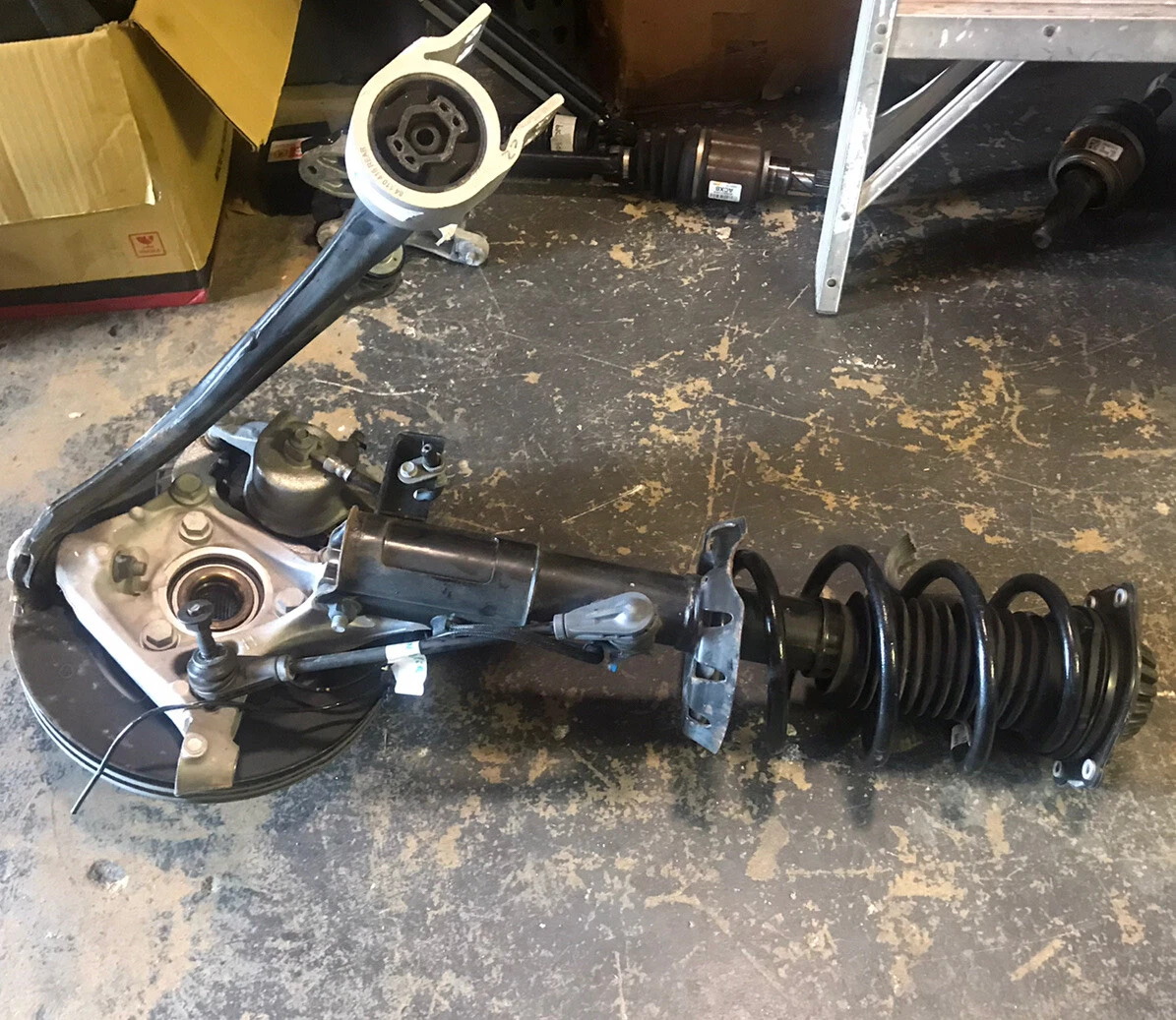 2018-2019 CHEVROLET EQUINOX FRONT RIGHT SUSPENSION USED OEM LOCAL PICKUP - Image 3
