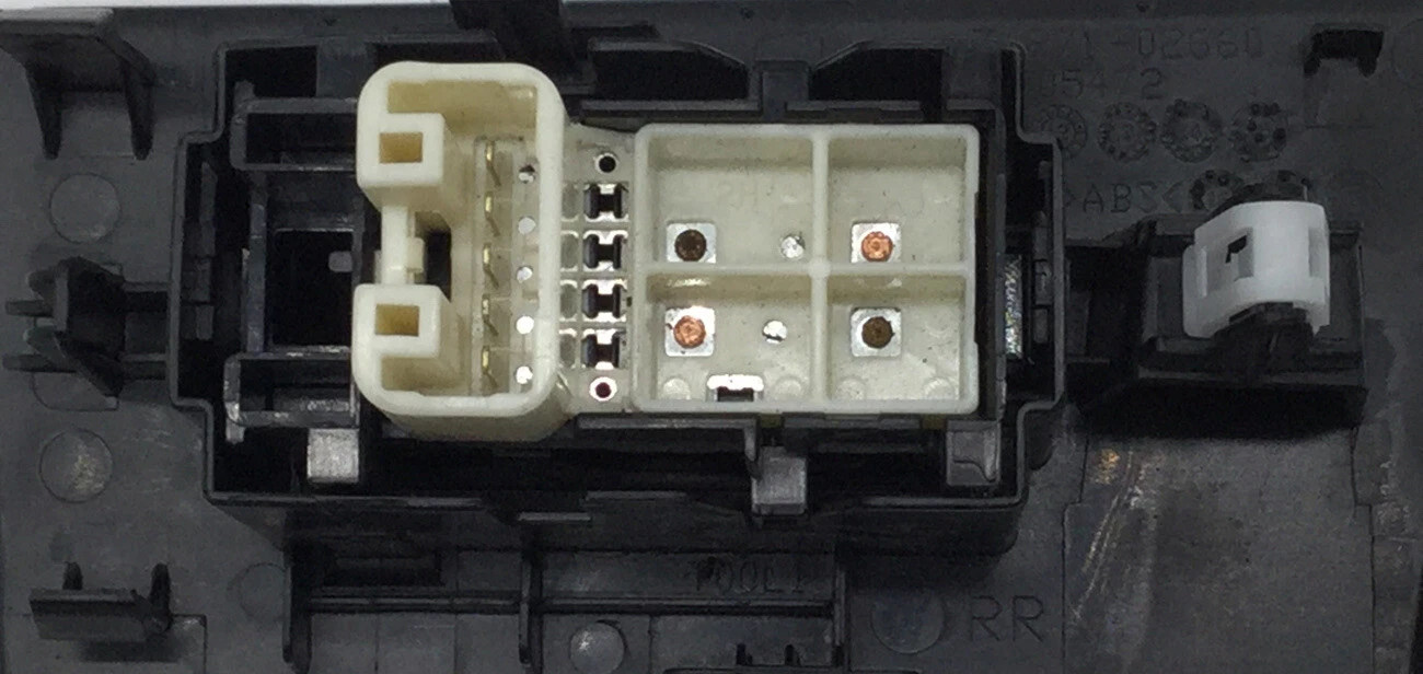 2014-2018 TOYOTA COROLLA PASSENGER SIDE RIGHT REAR WINDOW SWITCH OEM USED - Image 7