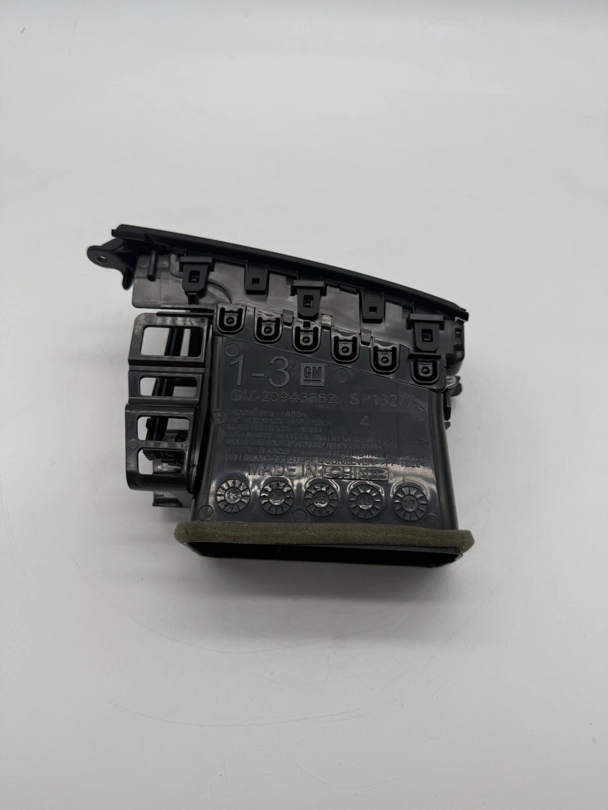 2014-2018 CHEVROLET SILVERADO GMC SIERRA RIGHT DASH AIR VENT 20943682 OEM - Image 7