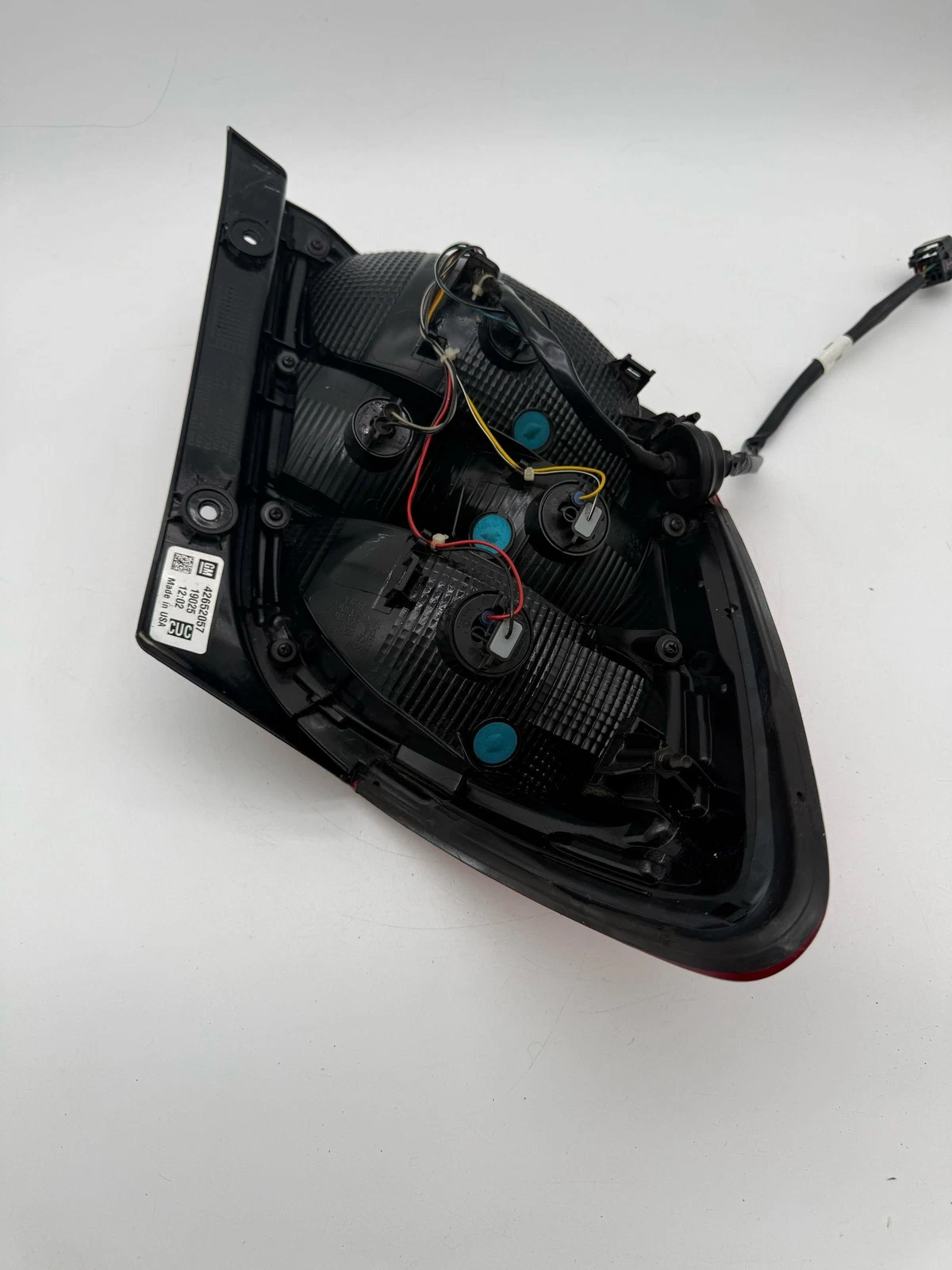 2017-2020 Chevrolet Sonic Right Side LED Tail Light Assembly Sedan 42652057 - Image 3