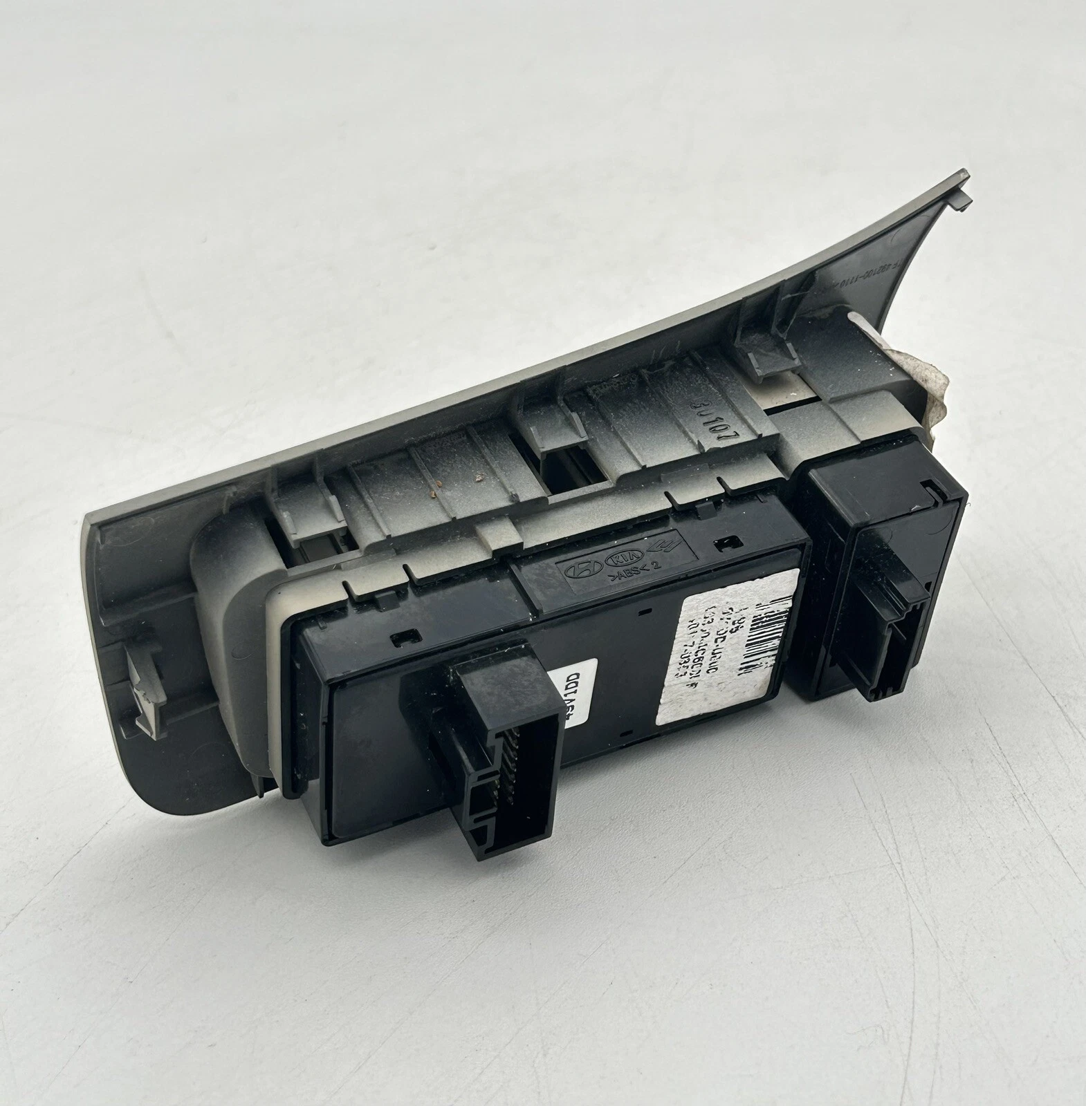 KIA OPTIMA 11-15 POWER DIMMER LIGHT LAMP TRACTION CONTROL SWITCH ⭐️⭐️⭐️ - Image 4