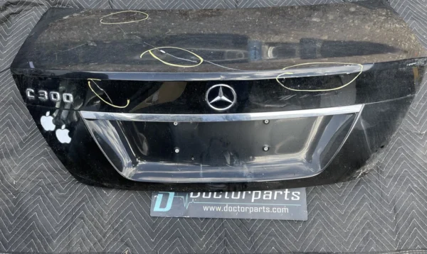 2008 - 2014 Mercedes C300 Trunk/Hatch/Tailgate Used NO SHIPING Local Pick Up