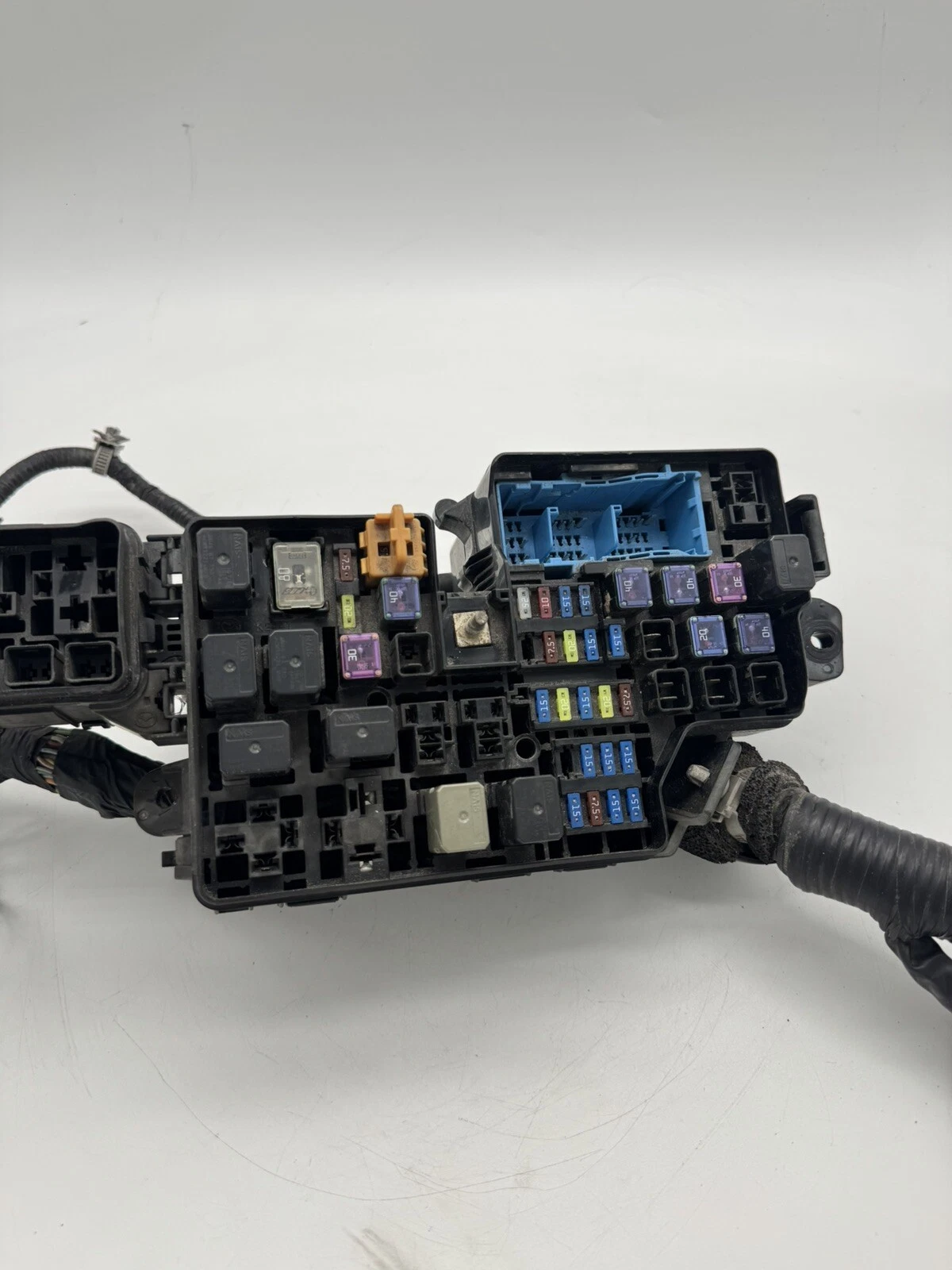 2012-2013 MAZDA 3 FUSEBOX FUSE BOX RELAY MODULE PA66+PPE - Image 7