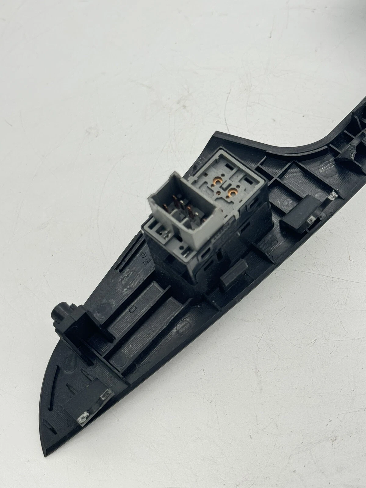 2011-2013 Hyundai Elantra Sedan Rear Left Window Switch Bezel Trim 201007562 OEM - Image 7