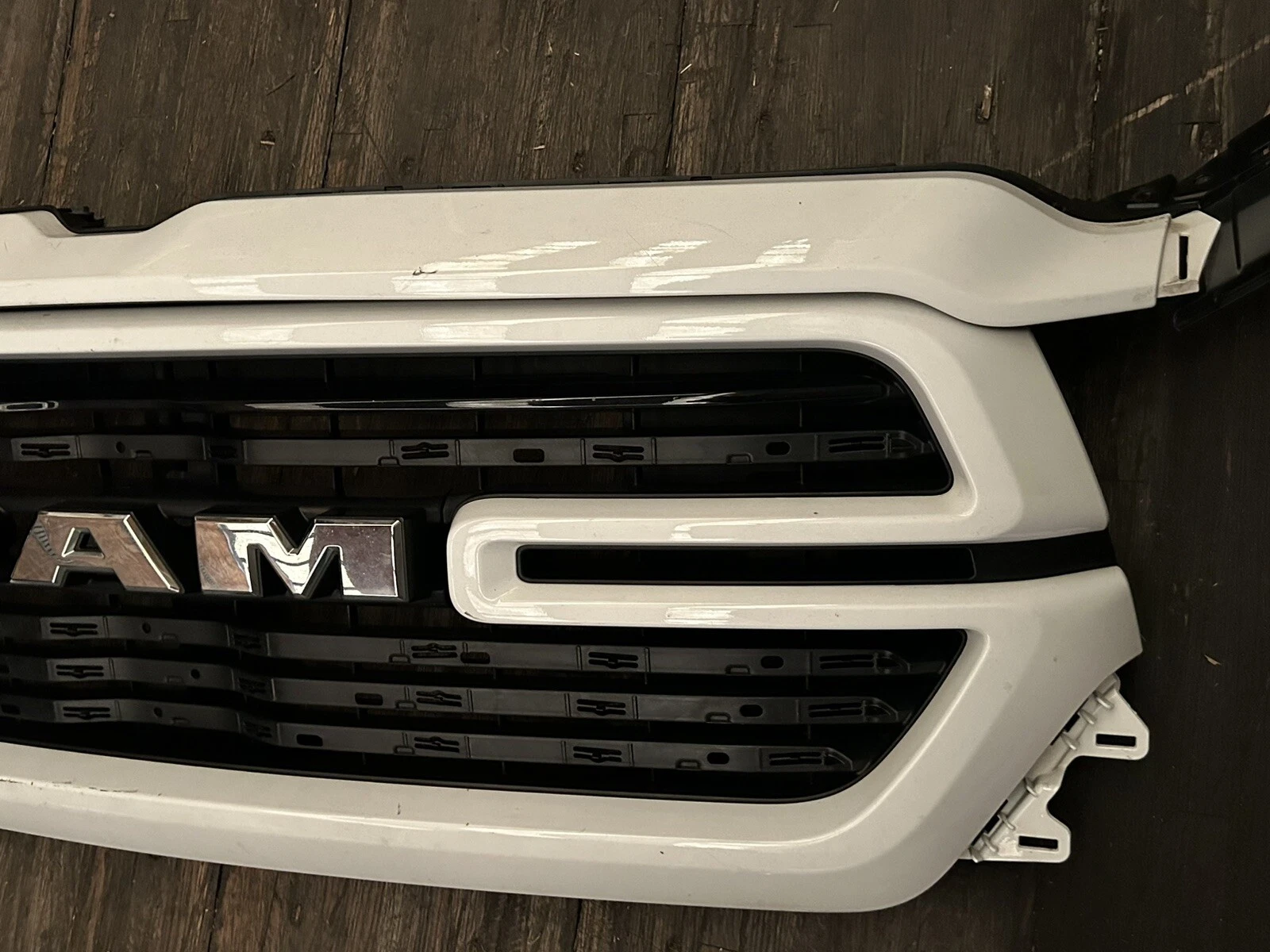 2019-2023 DODGE RAM 1500 FRONT UPPER BUMPER GRILLE GRILL ORIGINAL OEM - Image 8