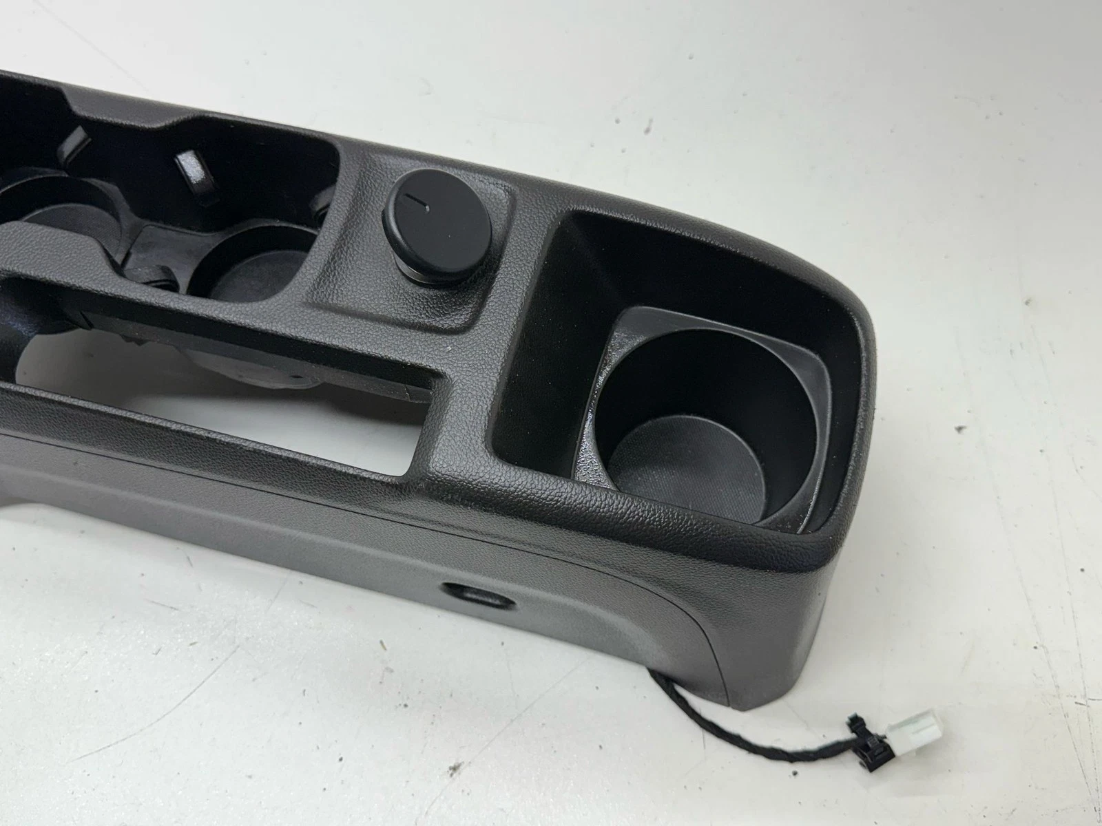 2017-2020 CHEVROLET SONIC CENTER CONSOLE BASE 42532293 SEDAN OEM - Image 2