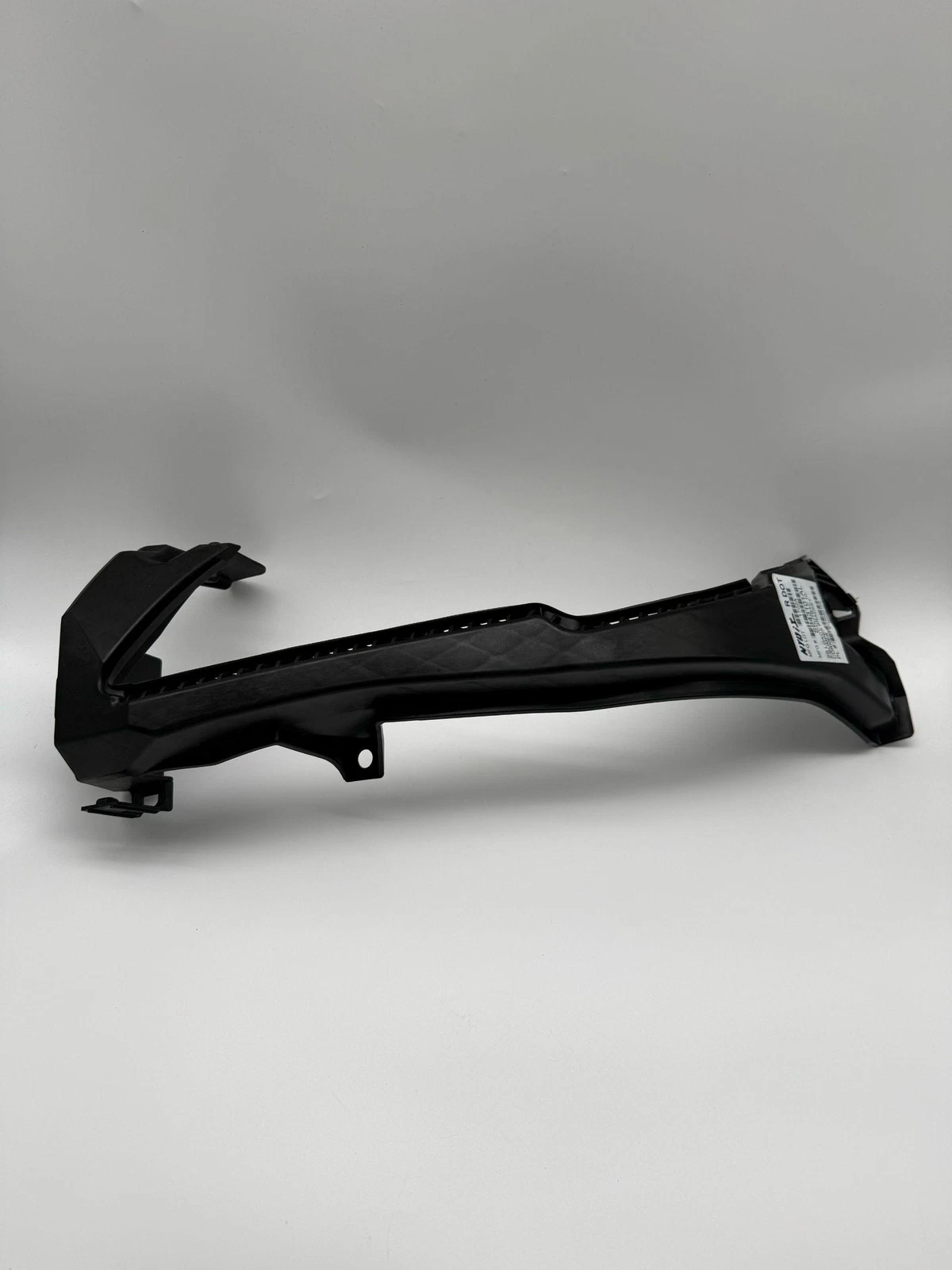 2010-2014 Subaru Outback/Legacy Front Bumper Cover Bracket Driver Side SU1042100 - Image 3