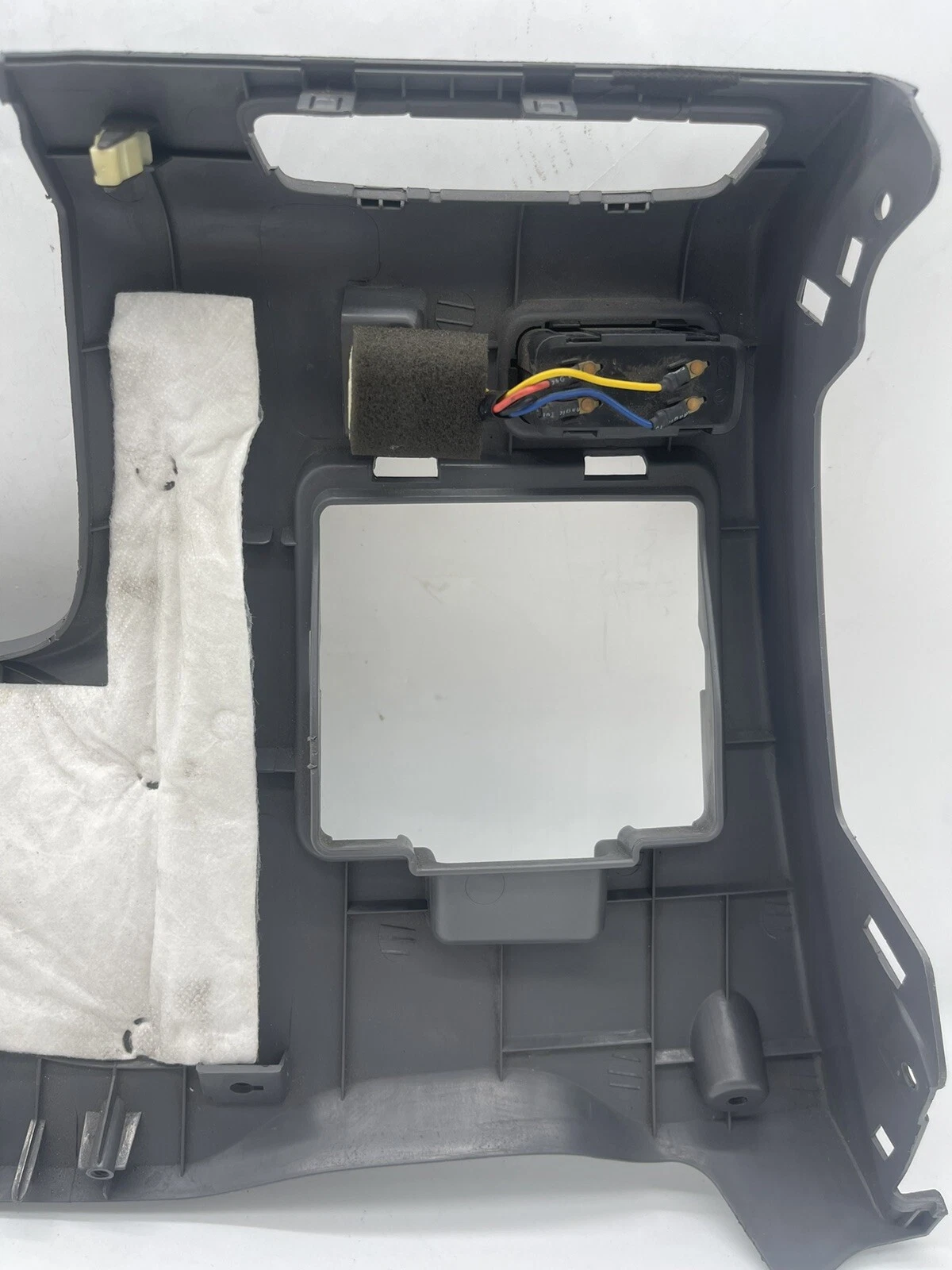 2011-2014 HYUNDAI SONATA FUEL GAS DOOR OPENER DRIVER KNEE TRIM DASH LOWER COVER - Image 5
