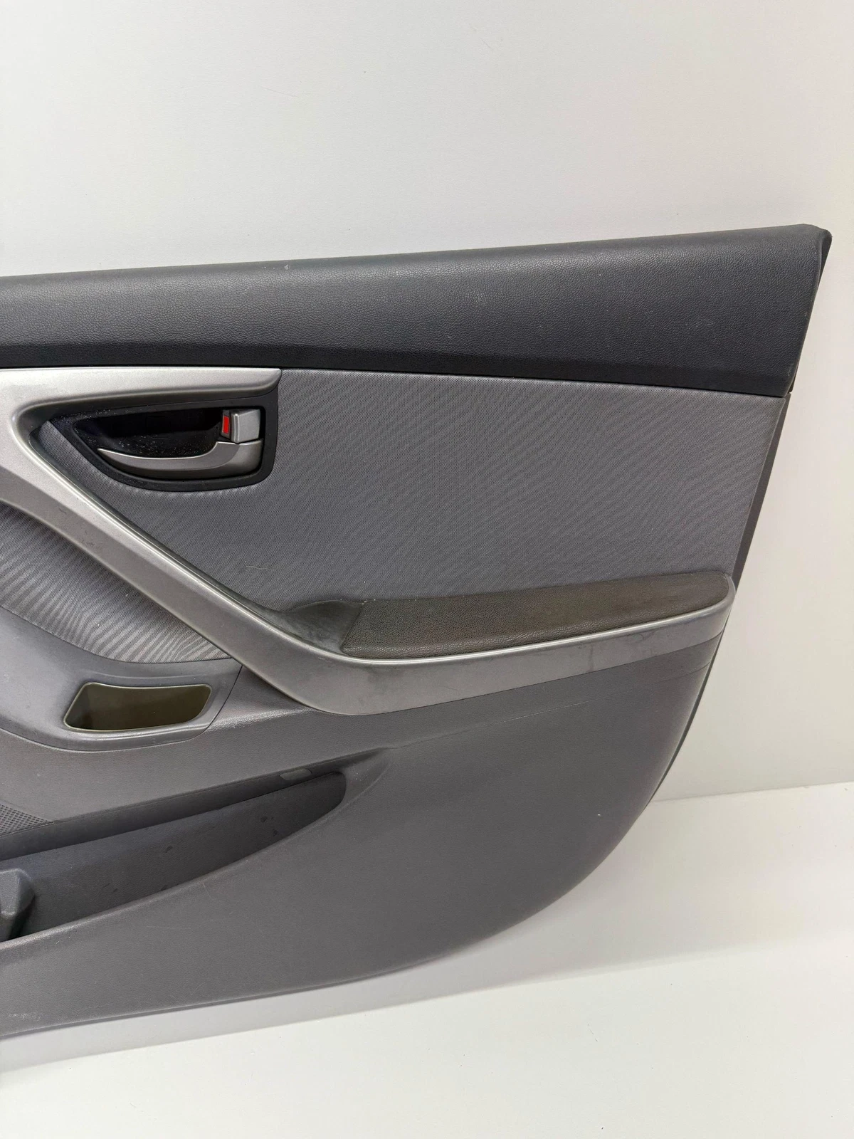 2013 HYUNDAI ELANTRA FRONT RH PASSENGER SIDE DOOR TRIM PANEL OEM 82380-3X000 - Image 6