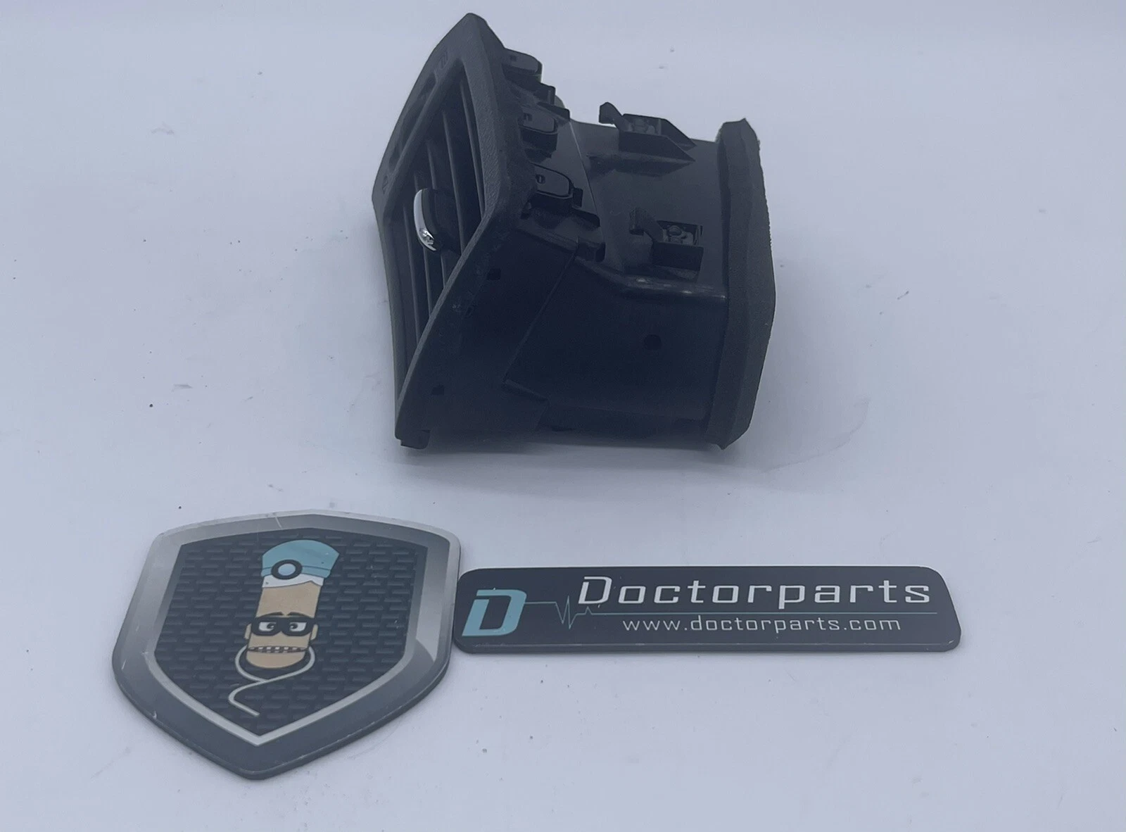 2012 Nissan Quest Front Dash Left Ac Air Vent PG05 68761 - Image 2