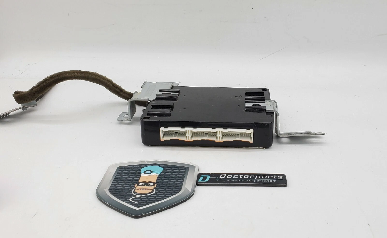 Hyundai ELANTRA Body Control Keyless Entry Module Unit ECU OEM 2014 2015 - Image 3