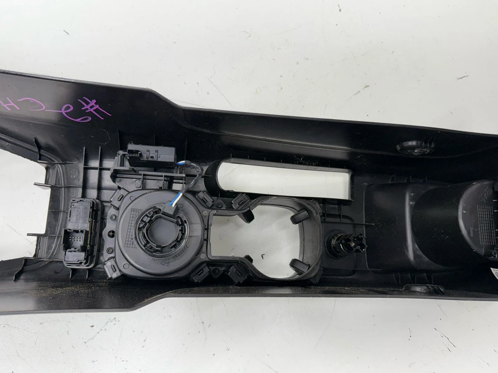 2017-2020 CHEVROLET SONIC CENTER CONSOLE BASE 42532293 SEDAN OEM - Image 9