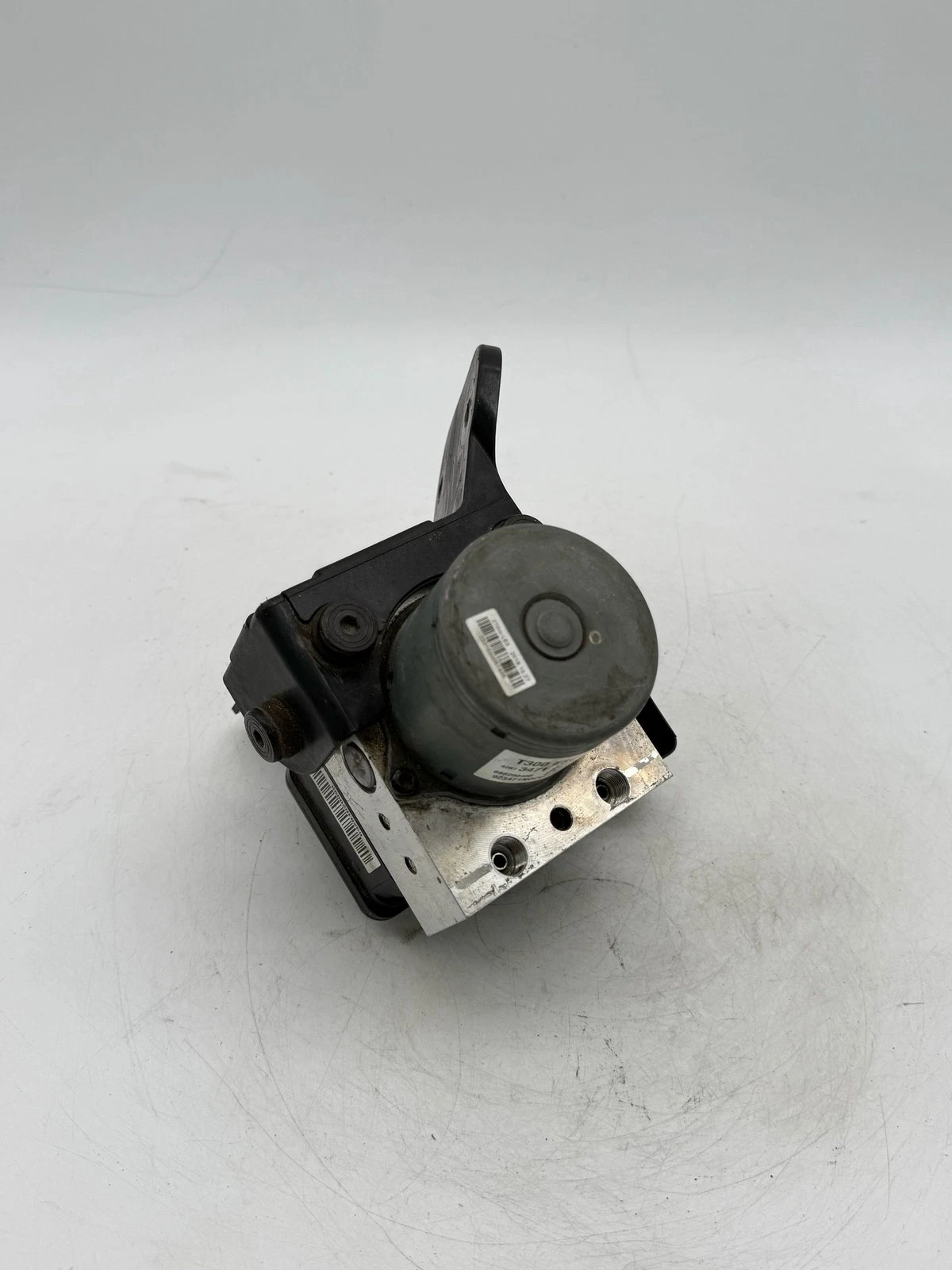 2017-2019 CHEVY SONIC ABS ANTI LOCK BRAKE ASSEMBLY ABS OEM 42573471 - Image 4