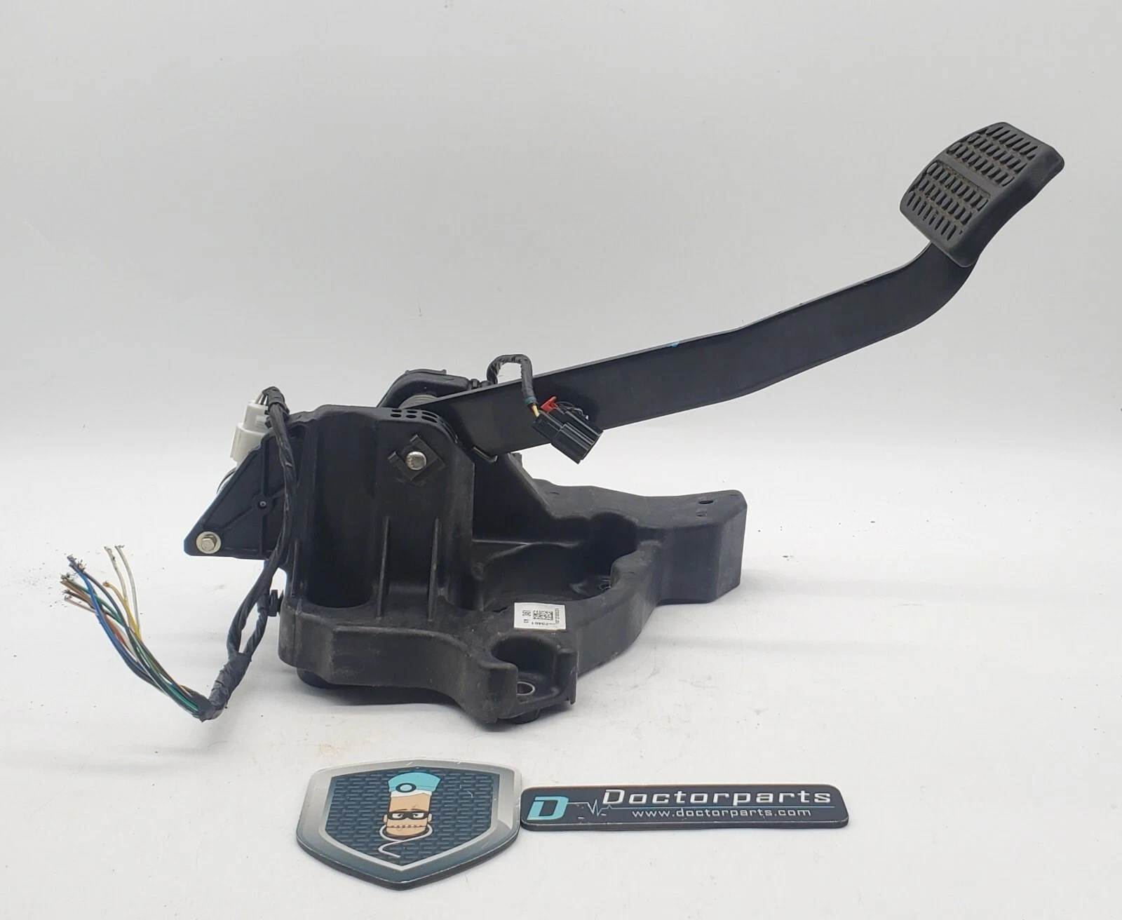 Brake pedal 42623461 fits 19-20 Chevrolet Spark - Image 4