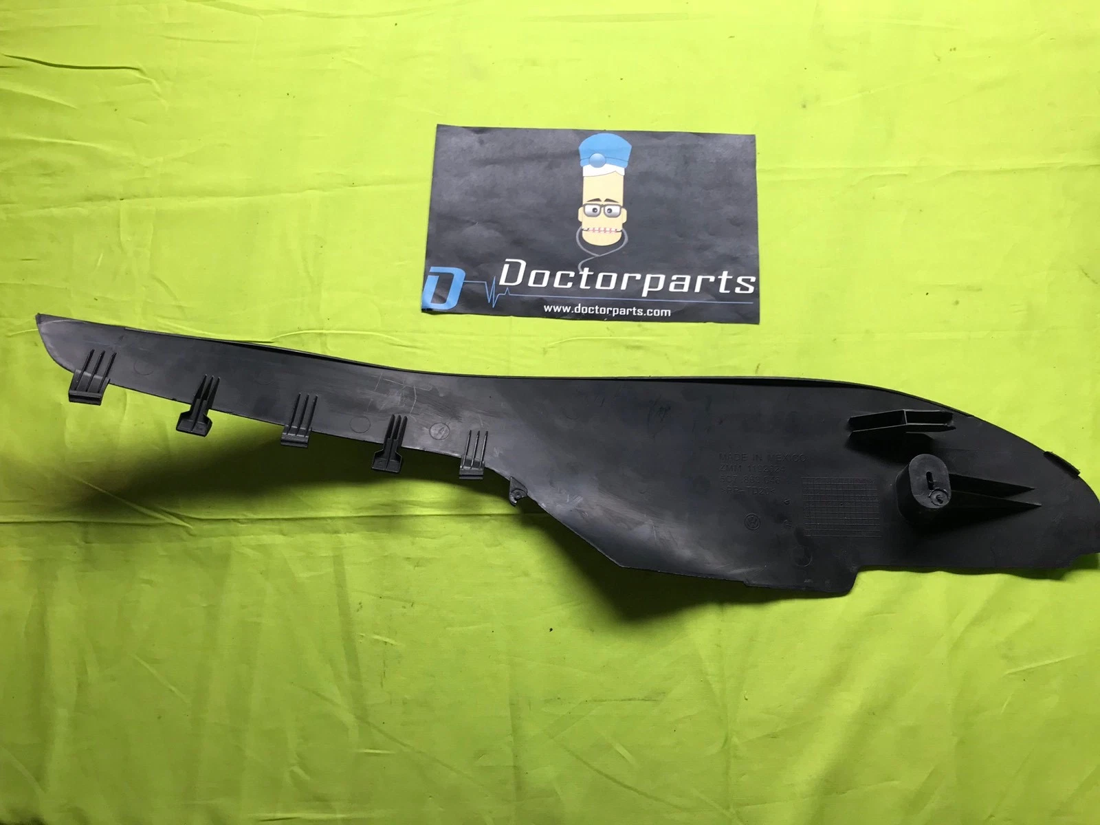 2012 VW Jetta TDI Center Console Trim Panel Right 5C7 863 046 RH OEM 11 12 13 14 - Image 2