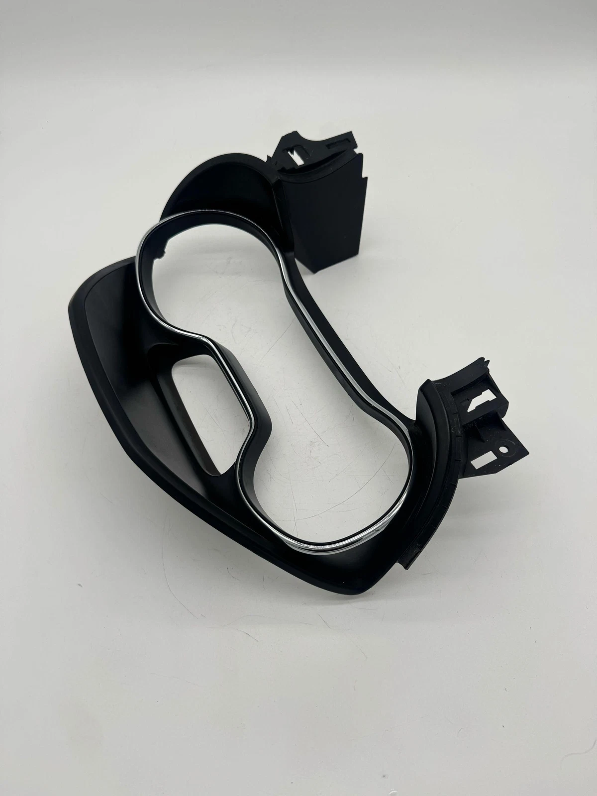 2016-2019 CHEVROLET CRUZE INSTRUMENT CLUSTER GAUGE SPEEDOMETER COVER BEZEL OEM - Image 6