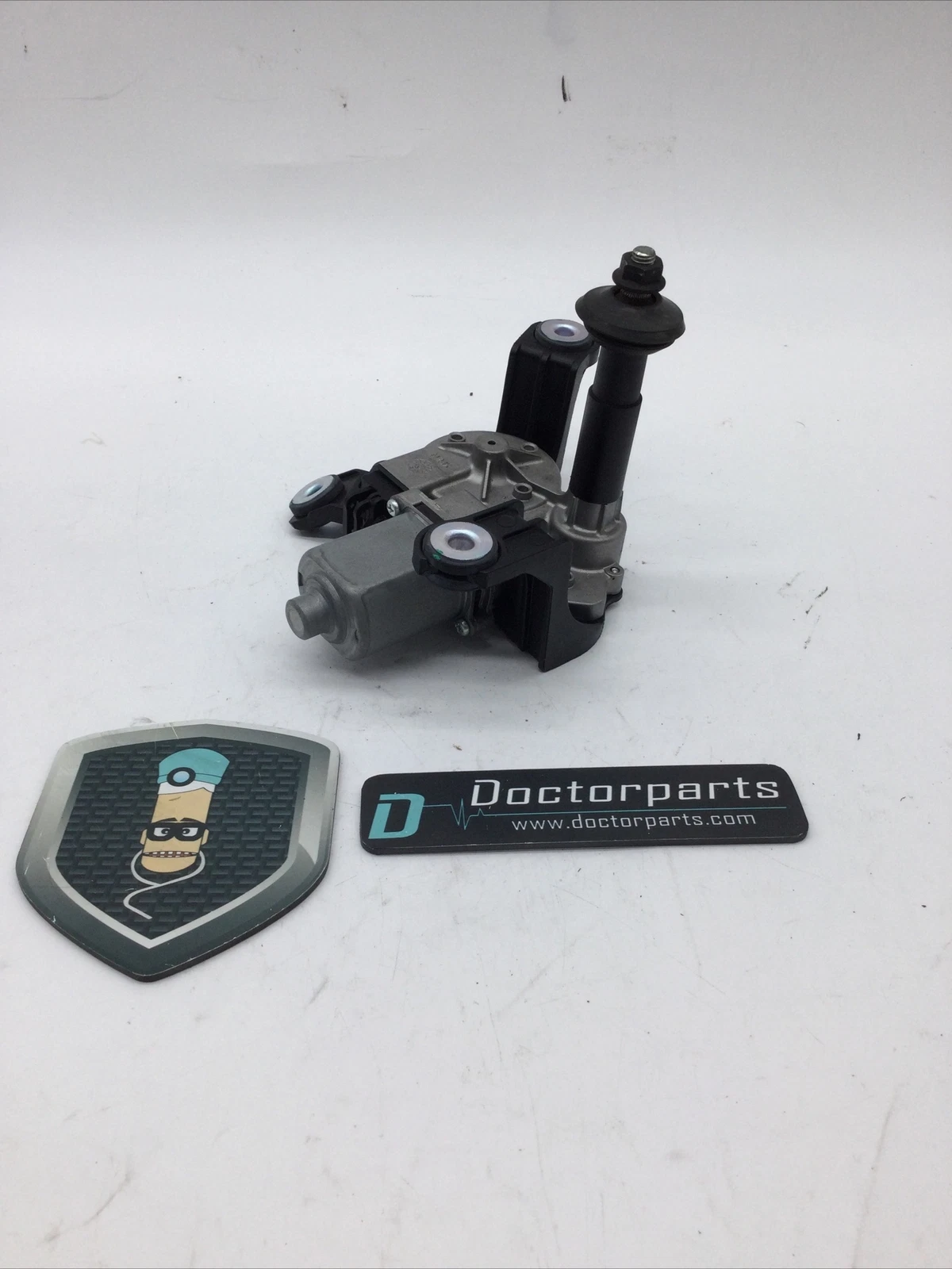2017-2019 CHEVROLET SPARK REAR WINDOW WIPER MOTOR USED OEM - Image 2