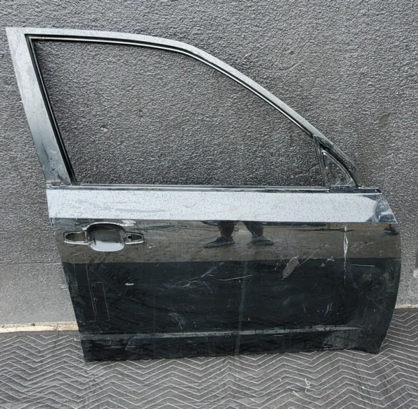 2009-2010 DOOR SUBARU FORESTER FRONT PASSENGERS SIDE Right RH 930294 OEM USED