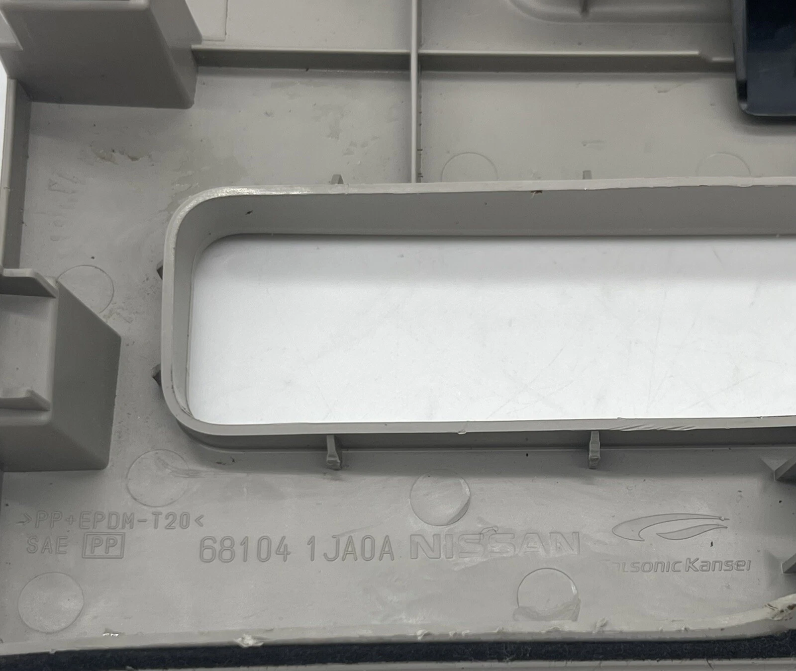 2012 NISSAN QUEST HEATED SEAT SWITCH TRIM BEZEL 68104-1JA0A π· - Image 4