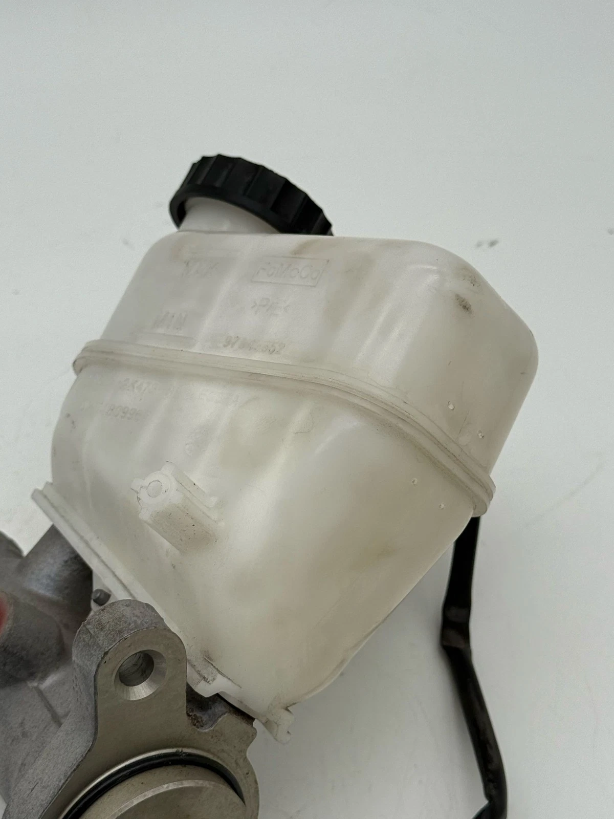 2019-2021 FORD RANGER BRAKE MASTER CYLINDER W/RESERVOIR OEM - Image 2