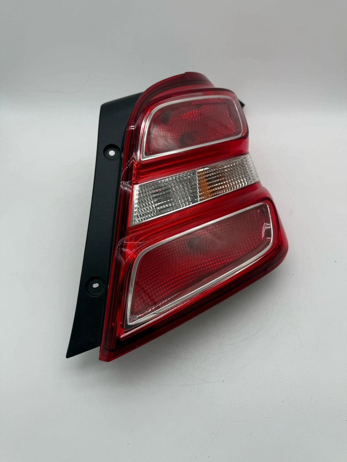 2017-2020 Chevrolet Sonic Right Side LED Tail Light Assembly Sedan 42652057 - Image 10