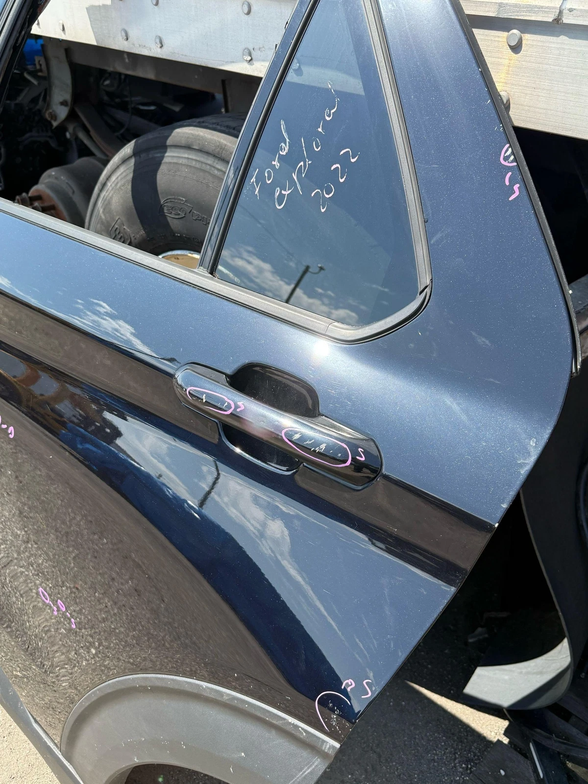 2020 - 2025 FORD EXPLORER REAR LEFT DRIVER SIDE DOOR BLACK COMPLETE - Image 10