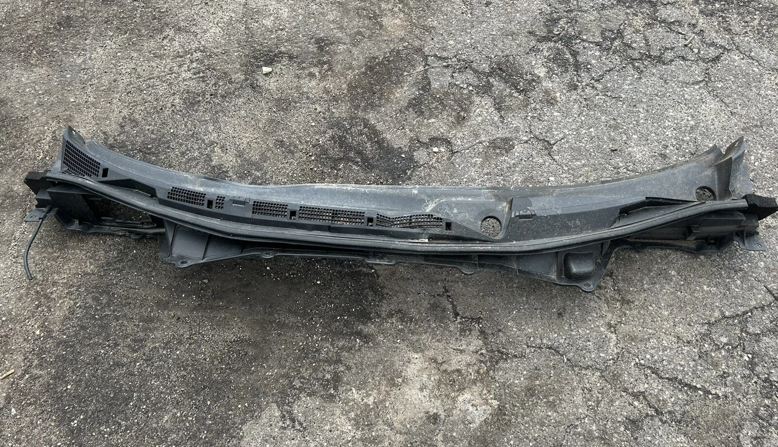 2017 Genuine Nissan Quest Cowl Top 668621JA1A / 66862-1JA1A OEM ⭐️⭐️⭐️ - Image 2