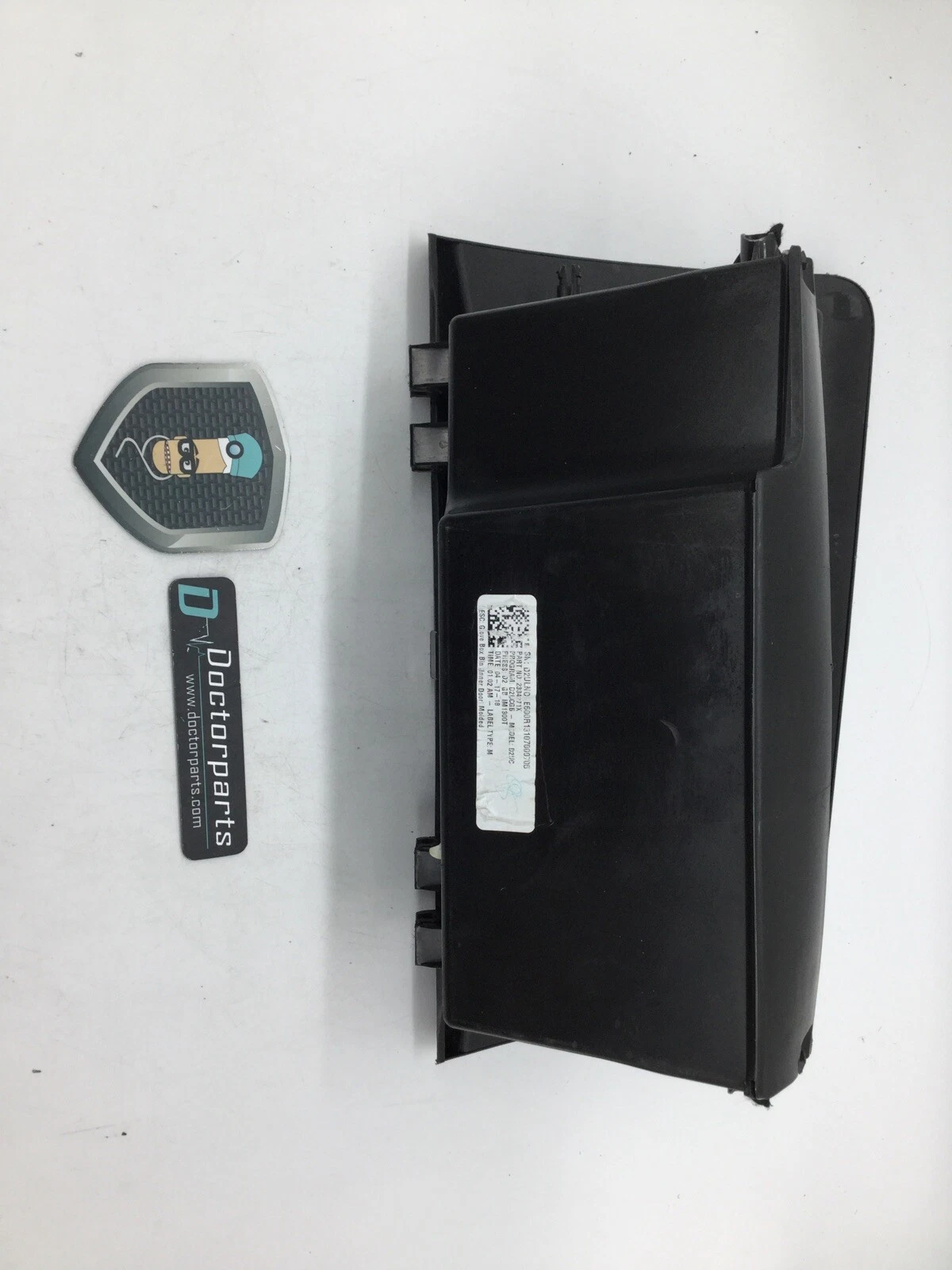 2018-2019 CHEVROLET EQUINOX DASH DASHBOARD BOX STORAGE COMPARTMENT USED OEM - Image 4