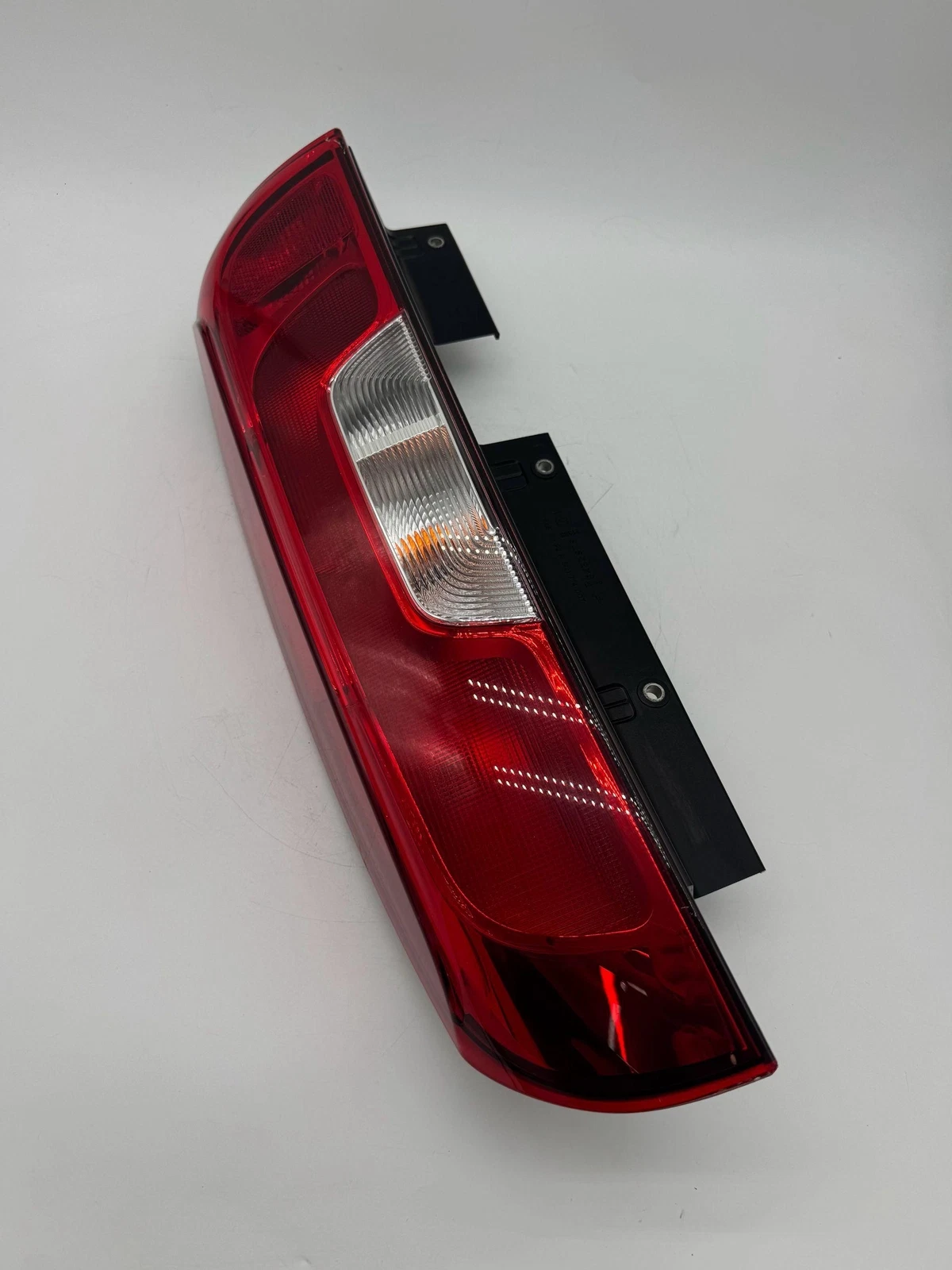RH 2015-2020 Dodge Promaster City Right Passenger Side Tail Light Lamp 52043139 - Image 6