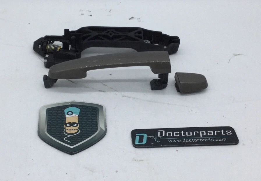 2010-2013 SCION XB DOOR HANDLE PASSENGER RIGHT REAR USED OEM - Image 3