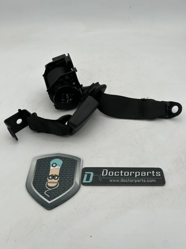 2018-2020 CHEVROLET SPARK REAR RIGHT PASSENGER SIDE SEAT BELT RETRACTOR 42589893