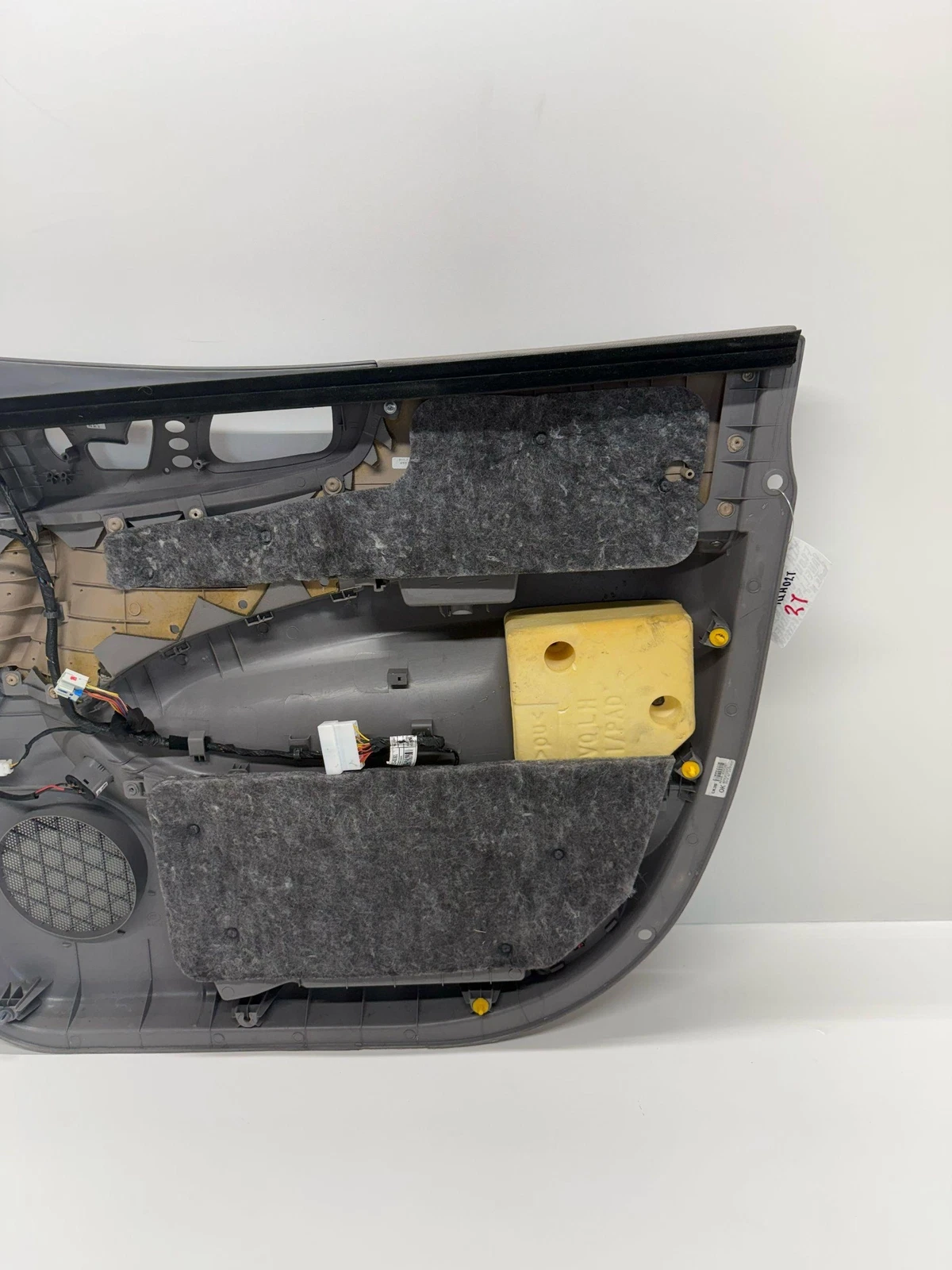 2011 - 2012 KIA SEDONA Front Door Trim Panel Left Driver Side LH oem - Image 2