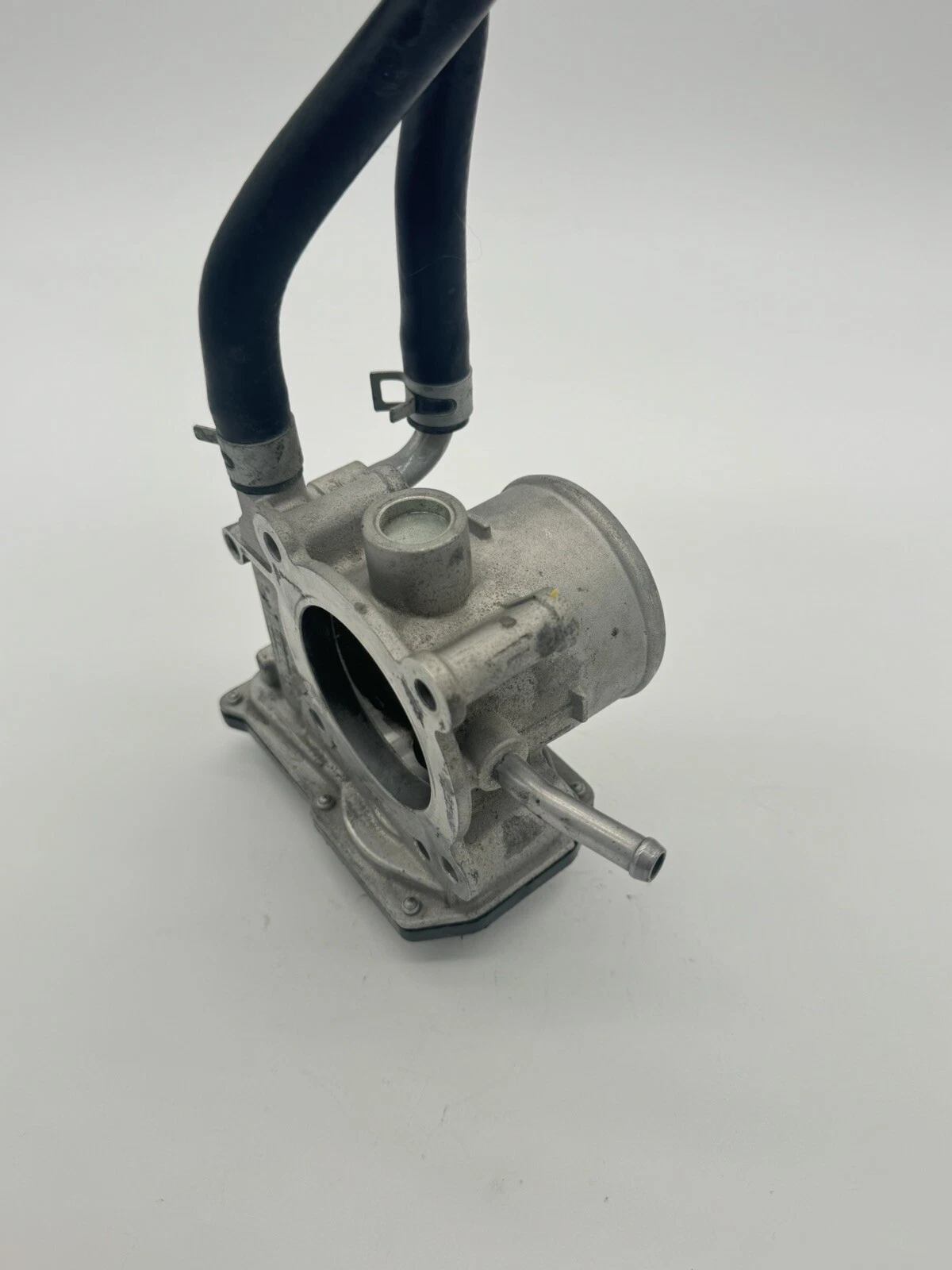 2012 HYUNDAI ACCENT 1.6L THROTTLE BODY OEM 351002B300 - Image 6