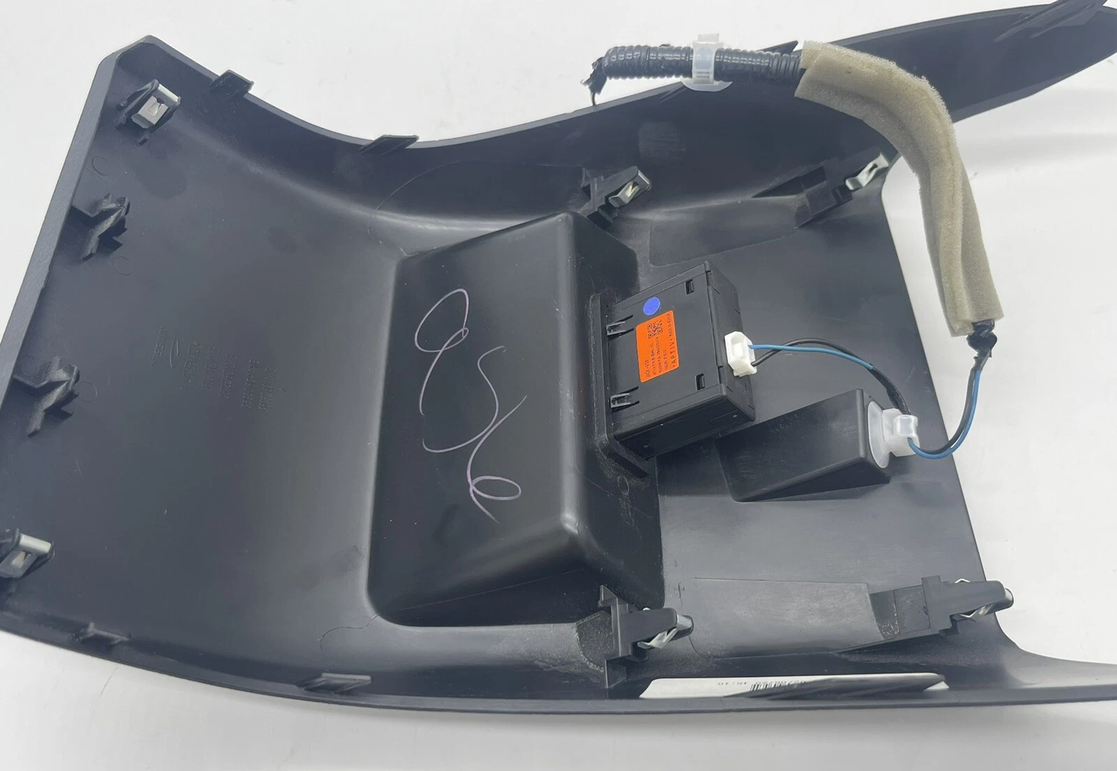 2019-2020 Nissan Altima 96932-6CA1A Console Trim Panel Charging Station OEM. - Image 4