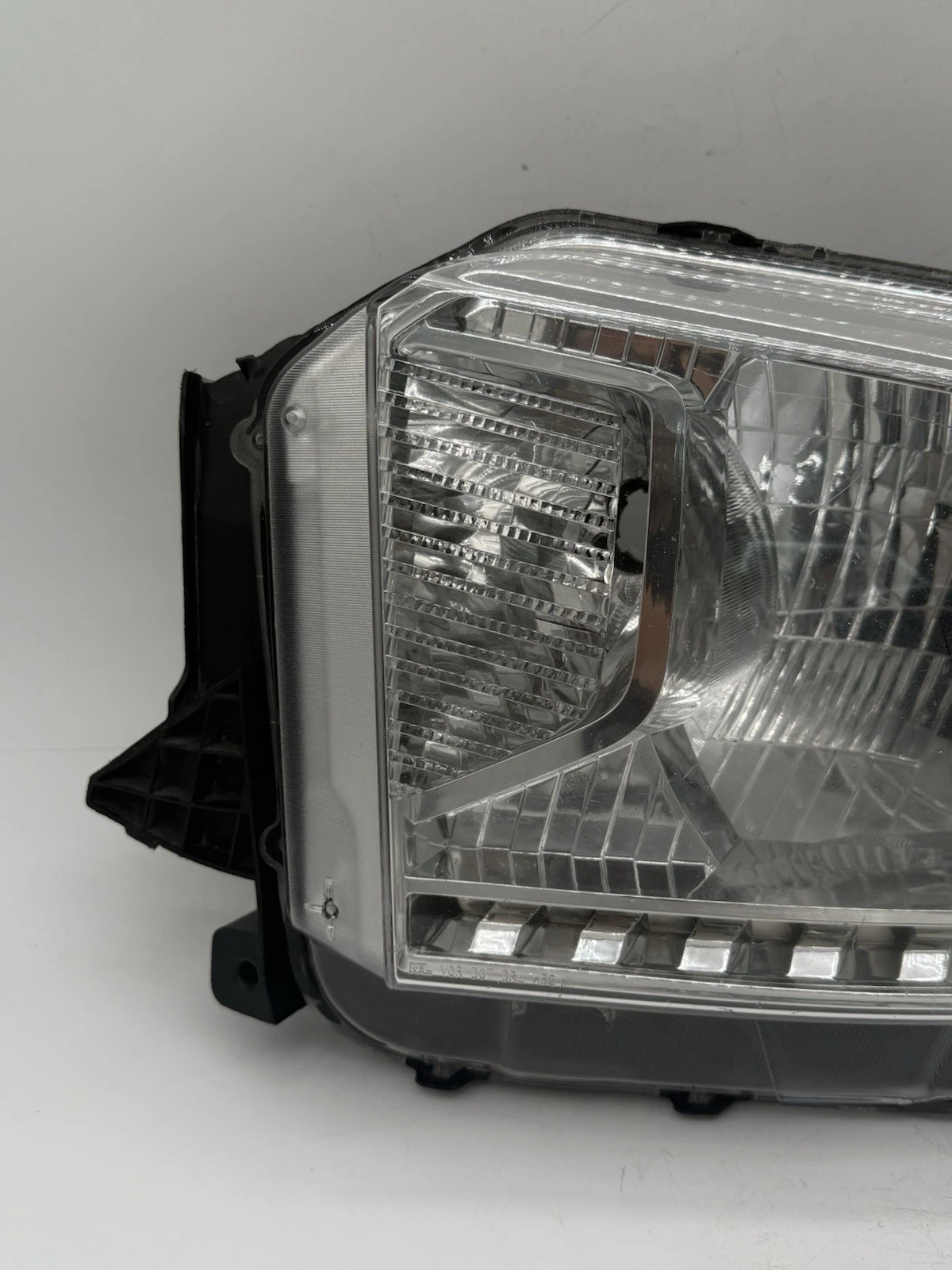 LH 2014-2017 TOYOTA TUNDRA HEADLIGHT ASSEMBLY OEM LEFT DRIVER SIDE 93710809 - Image 6