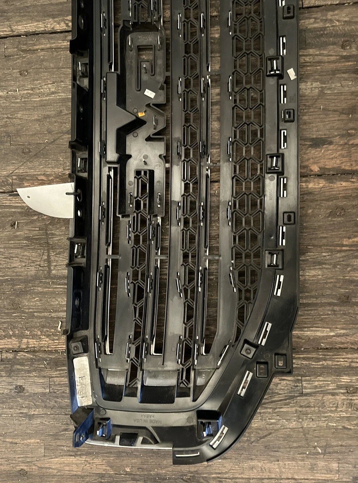 2017 2018 2019 GMC ACADIA SLT GRILLE NO CAMERA 84003226 OEM GRILLl GENUINE GMC - Image 12