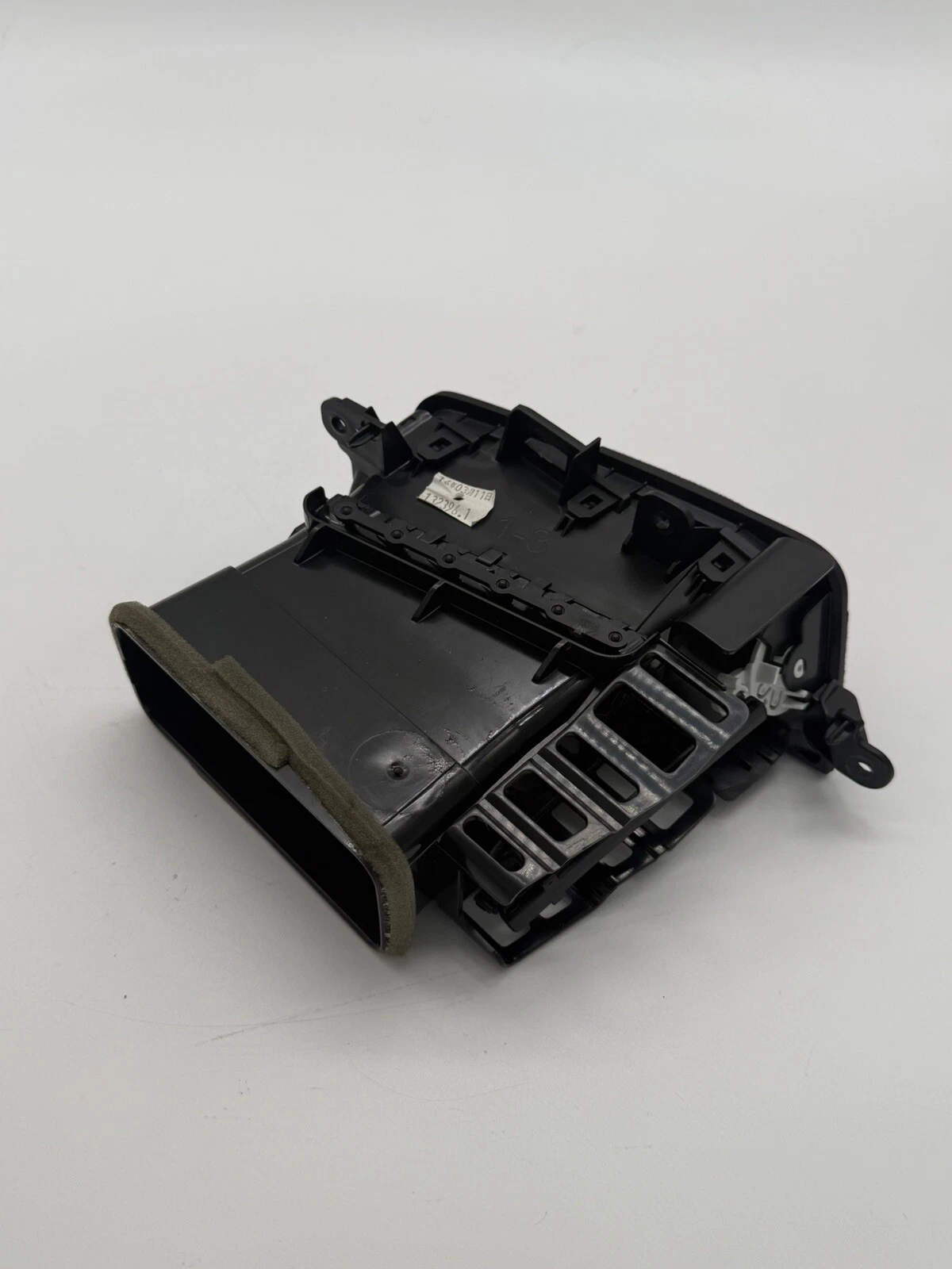 2014-2018 CHEVROLET SILVERADO GMC SIERRA RIGHT DASH AIR VENT 20943682 OEM - Image 11