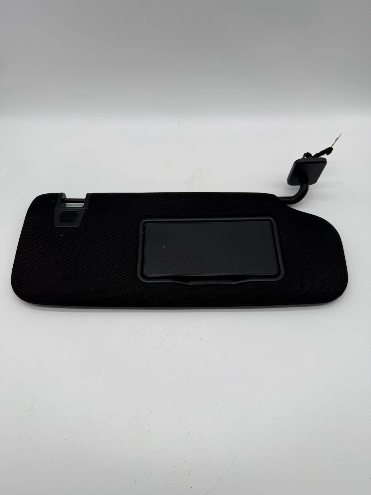 2020-2022 FORD EXPLORER FRONT RIGHT SIDE WINDSHIELD SUN VISOR OEM - Image 6