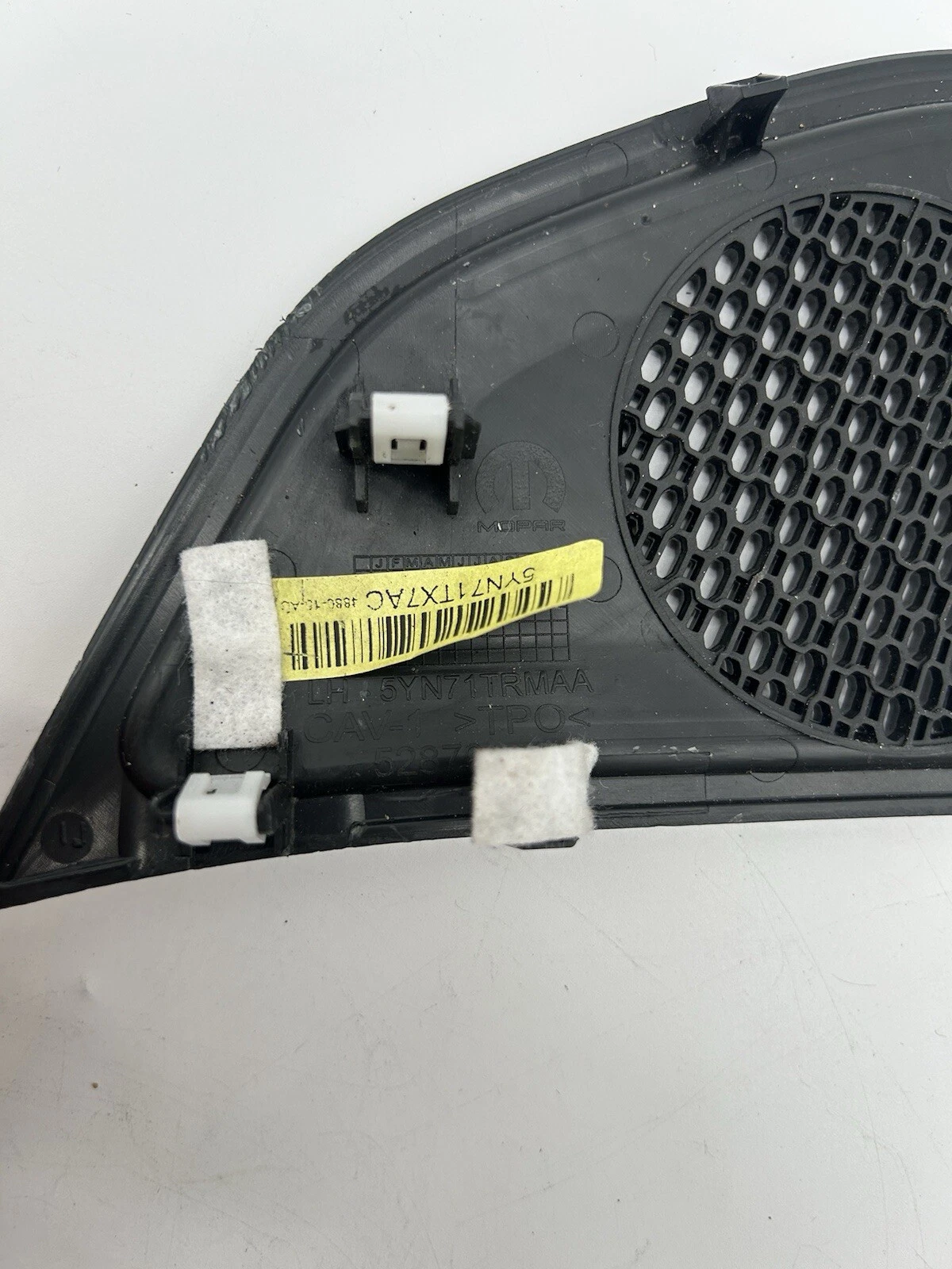 2019-23 DODGE RAM 1500 FRONT LEFT DRIVER SIDE DASH AUDIO SPEAKER COVER GRILL OEM - Image 9