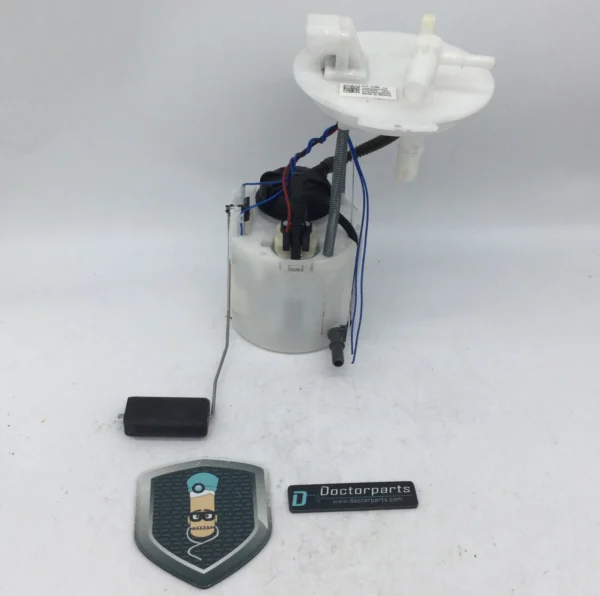 2018-2019 CHEVROLET EQUINOX FUEL GAS PUMP USED OEM