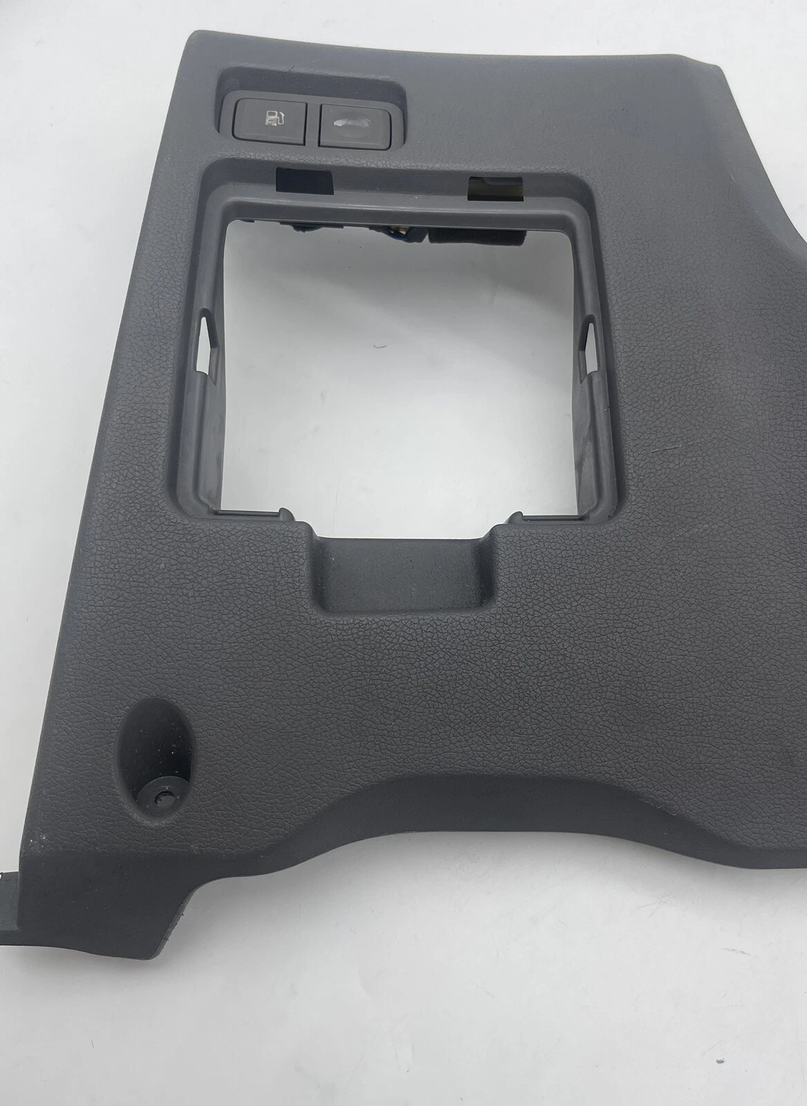 2011-2014 HYUNDAI SONATA FUEL GAS DOOR OPENER DRIVER KNEE TRIM DASH LOWER COVER - Image 8