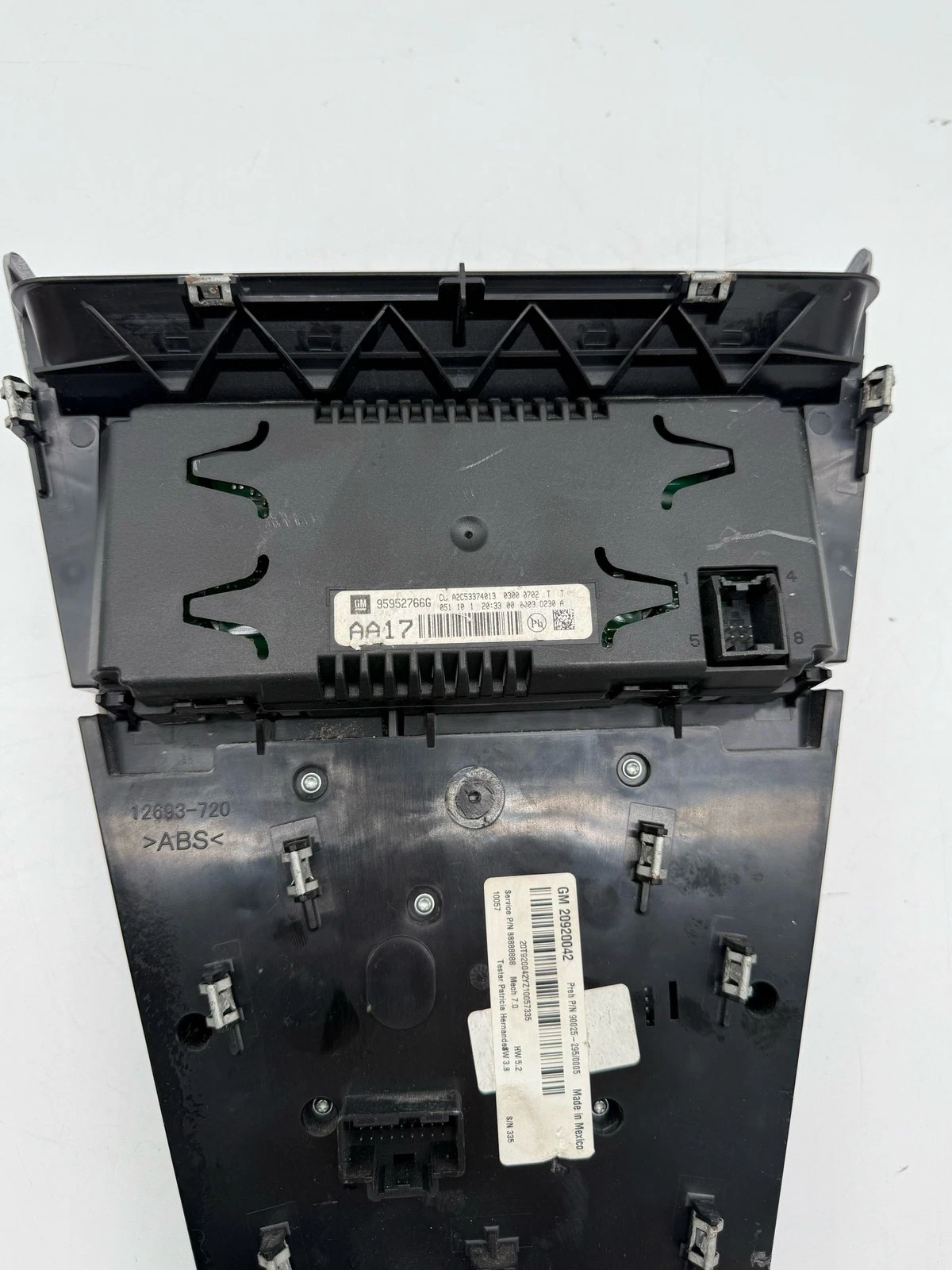 2010-2013 CHEVROLET EQUINOX AUDIO RADIO AC Control 95952766G OEM - Image 11