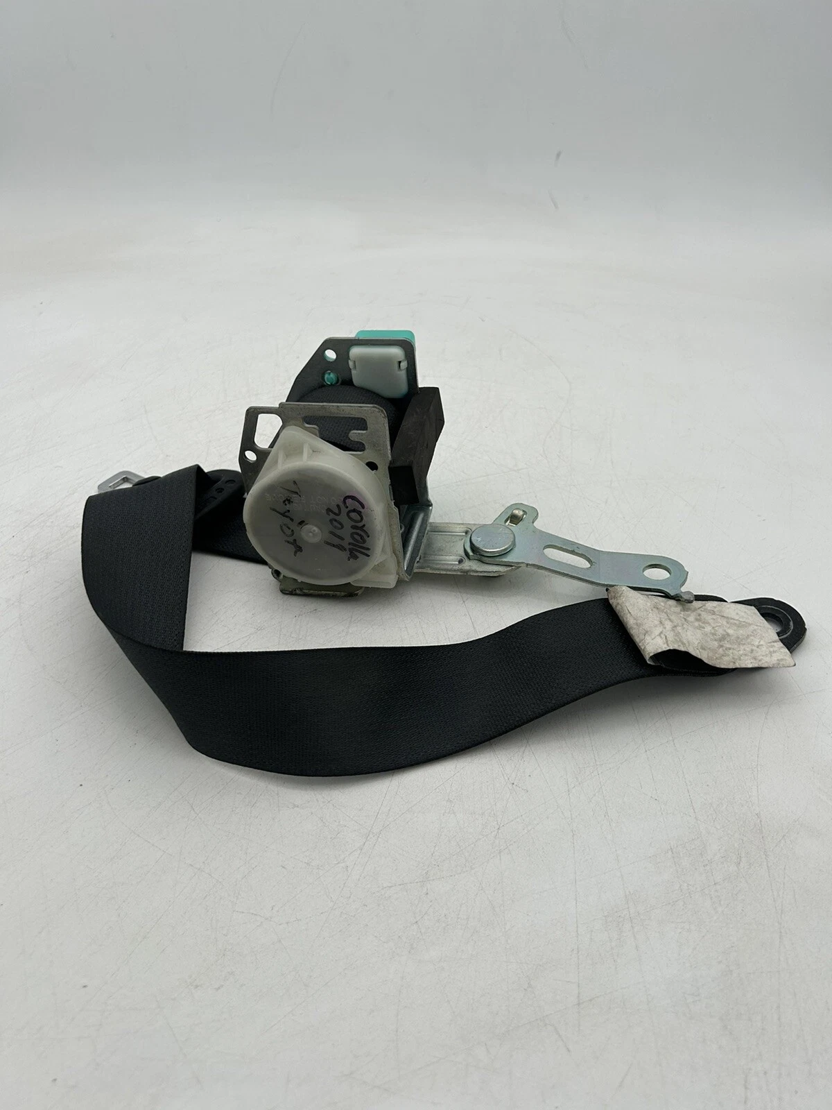 2014-2019 Toyota Corolla 2Nd Row Rear Left Driver Side Seat Belt Retractor Gray - Image 4