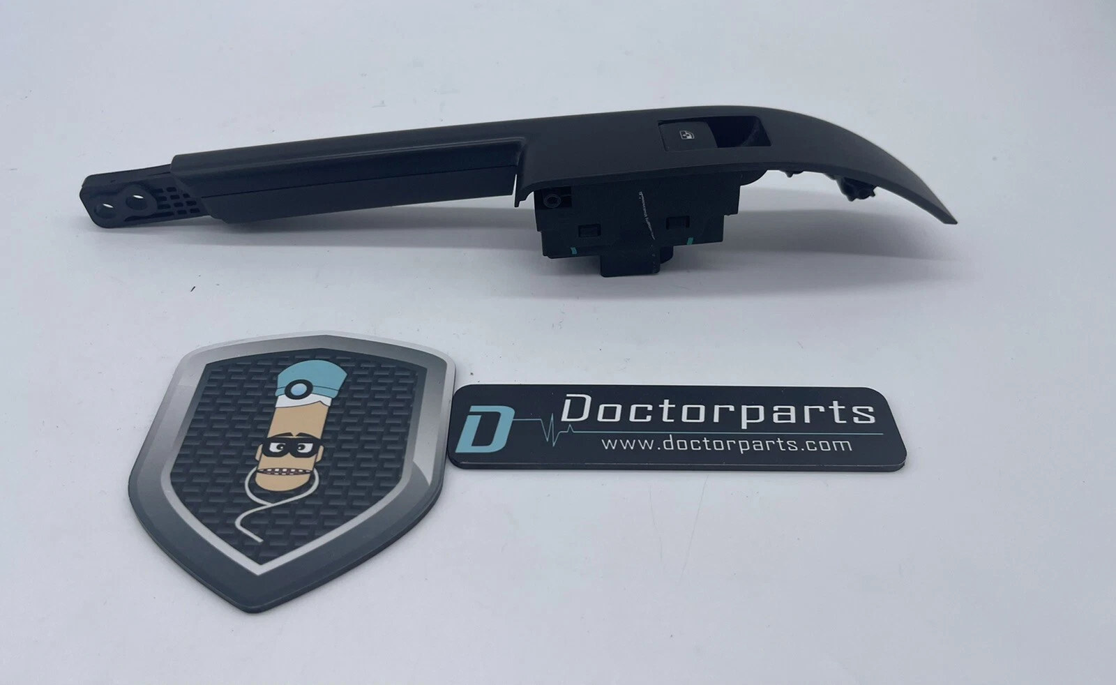 CHEVROLET TRAX REAR RIGHT PASSENGER SIDE DOOR WINDOW SWITCH OEM 2017 - 2020 ✔️ - Image 2